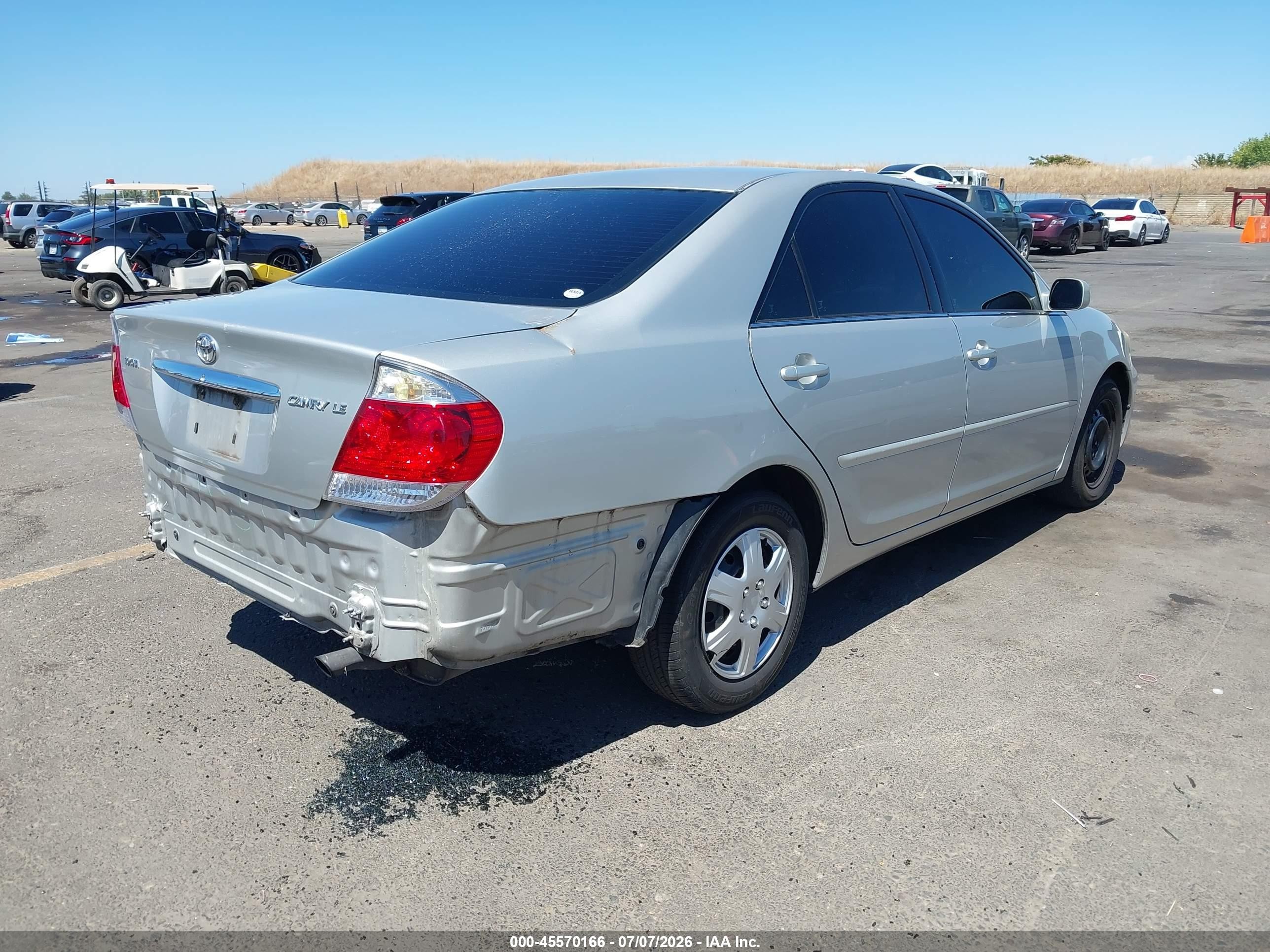 2005 Toyota Camry Le Silver vin: 4T1BE32K35U059811