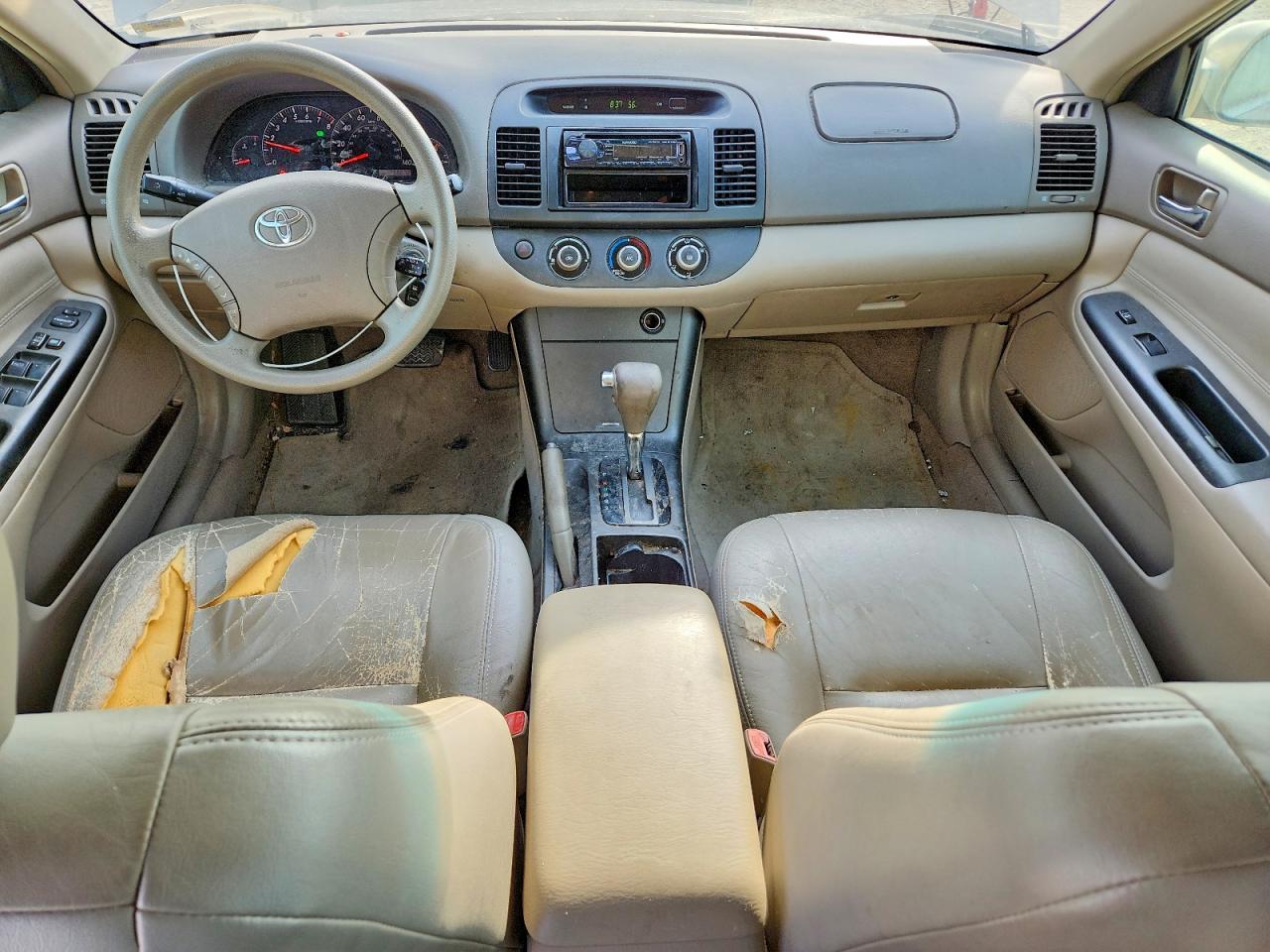 2005 Toyota Camry Le Tan vin: 4T1BE32K35U066628