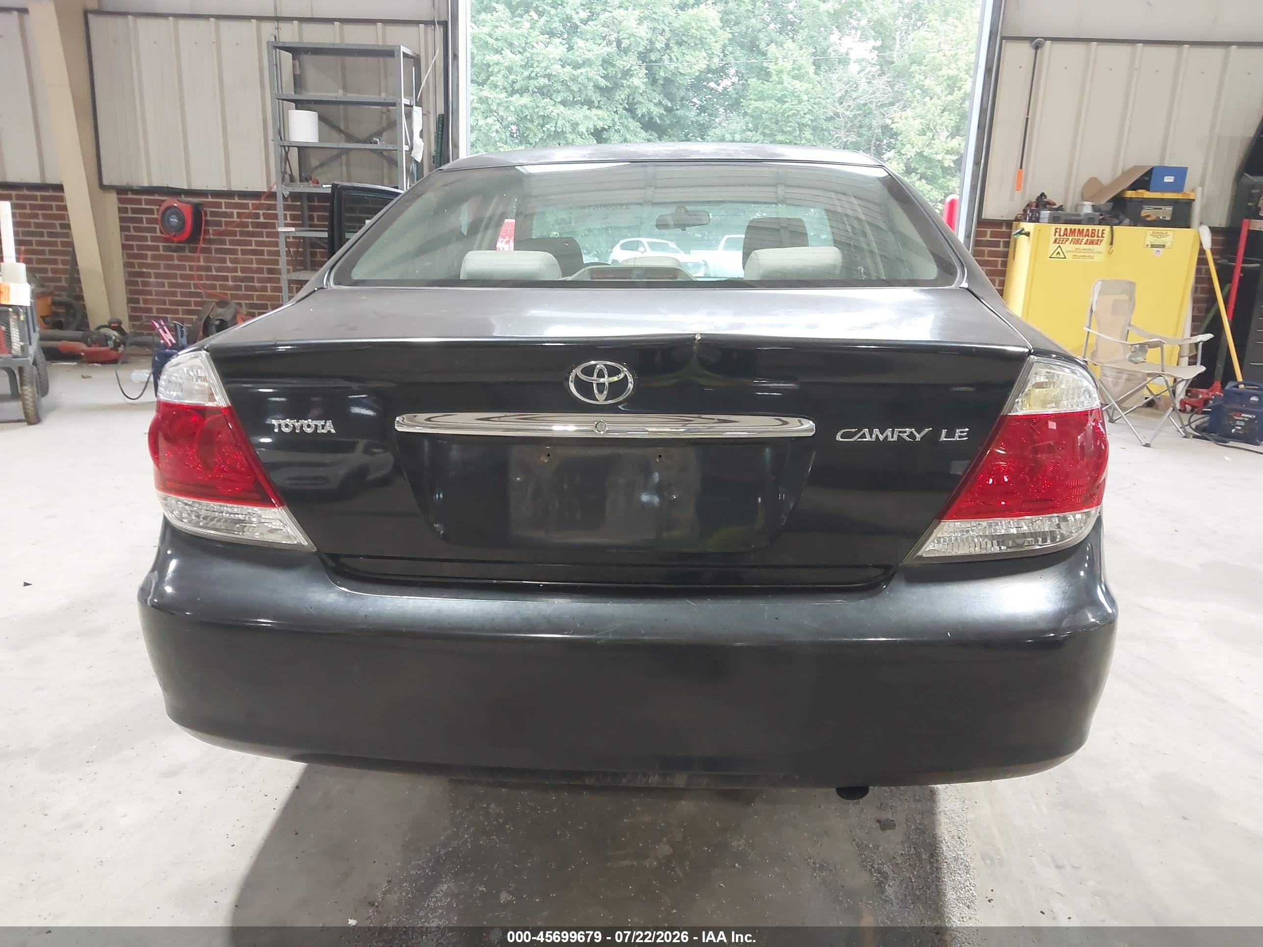 2005 Toyota Camry Le Black vin: 4T1BE32K35U068640