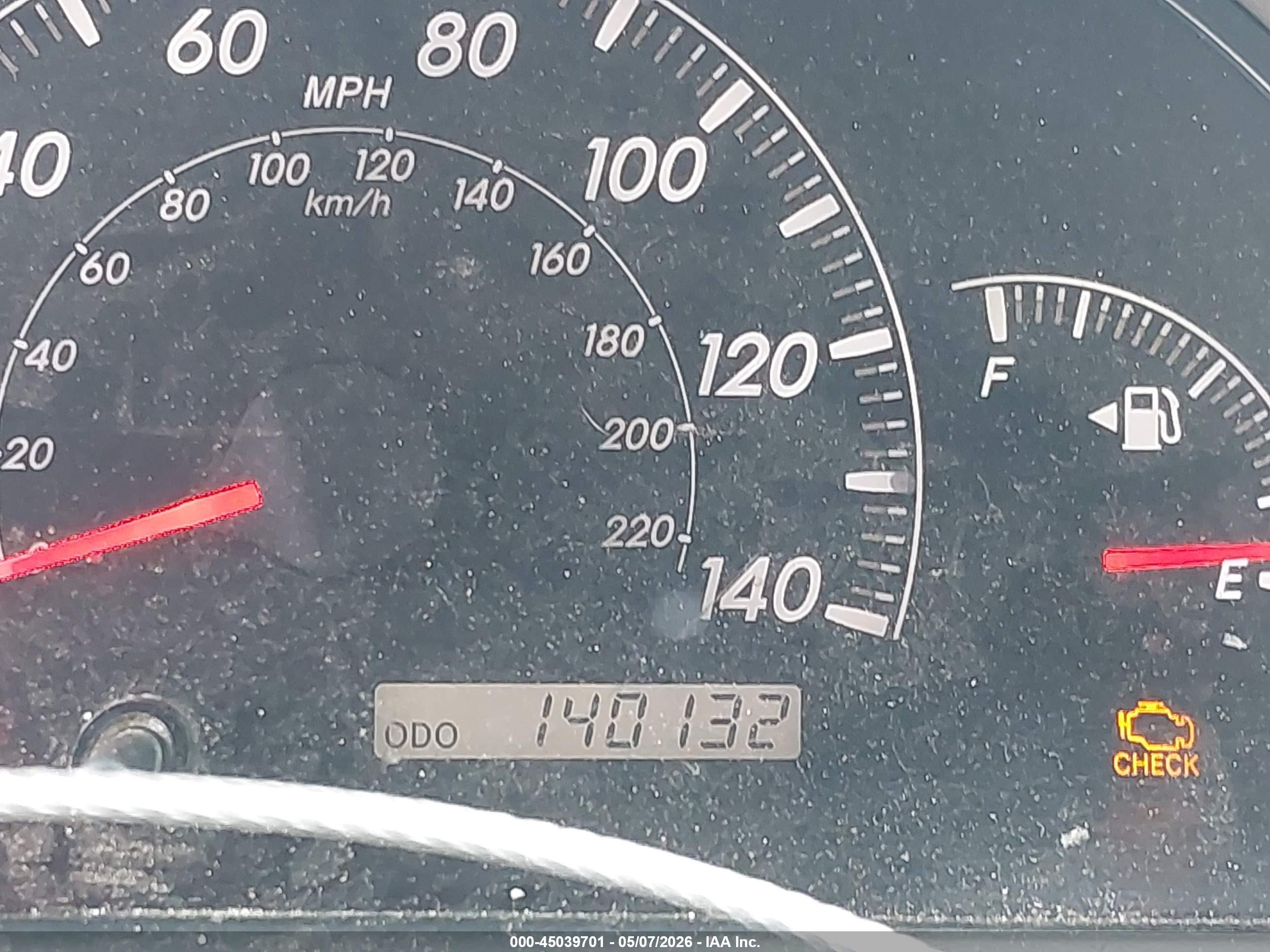2005 Toyota Camry Le Gold vin: 4T1BE32K35U096454