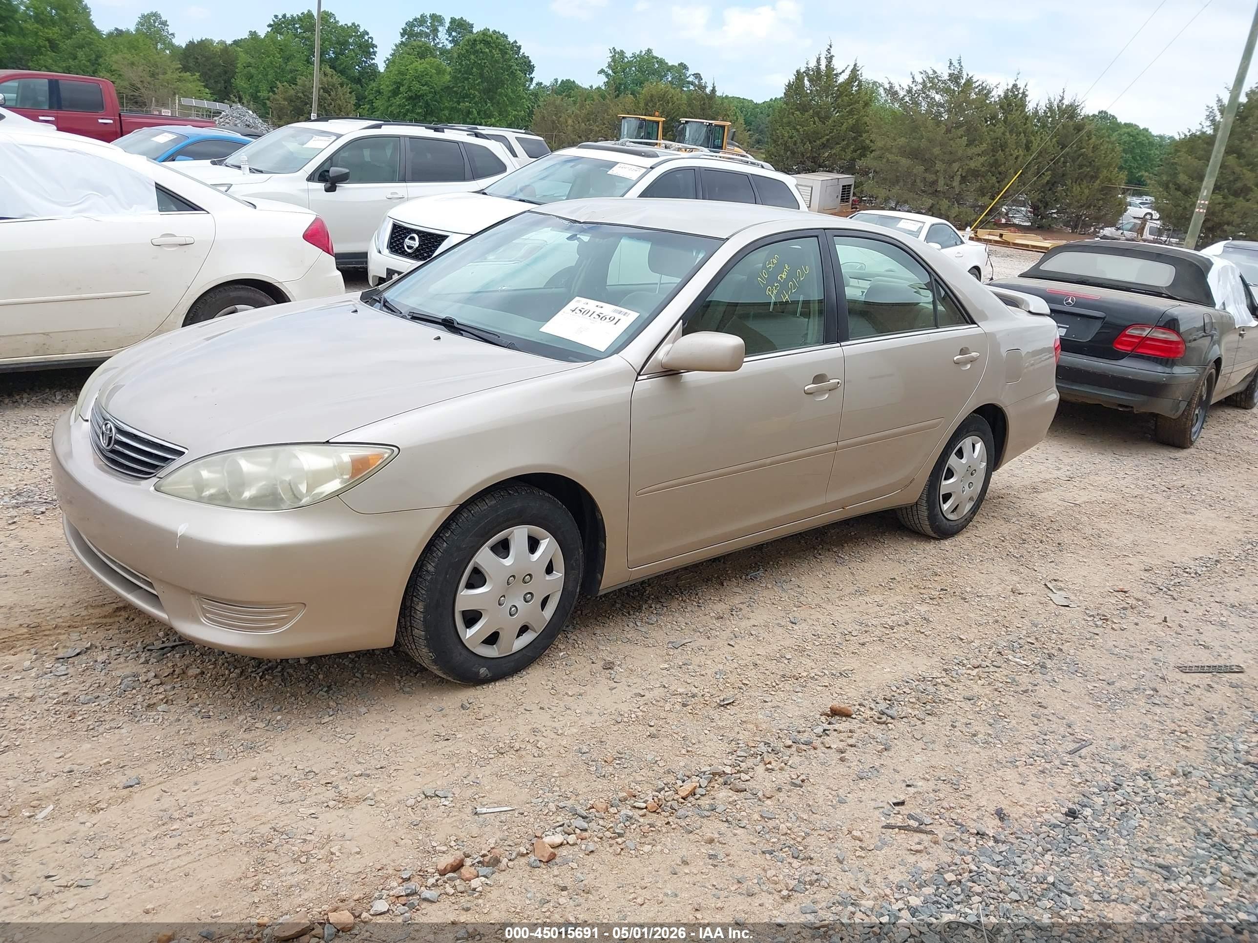 2005 Toyota Camry Le/se/std/xle Gold vin: 4T1BE32K35U098799