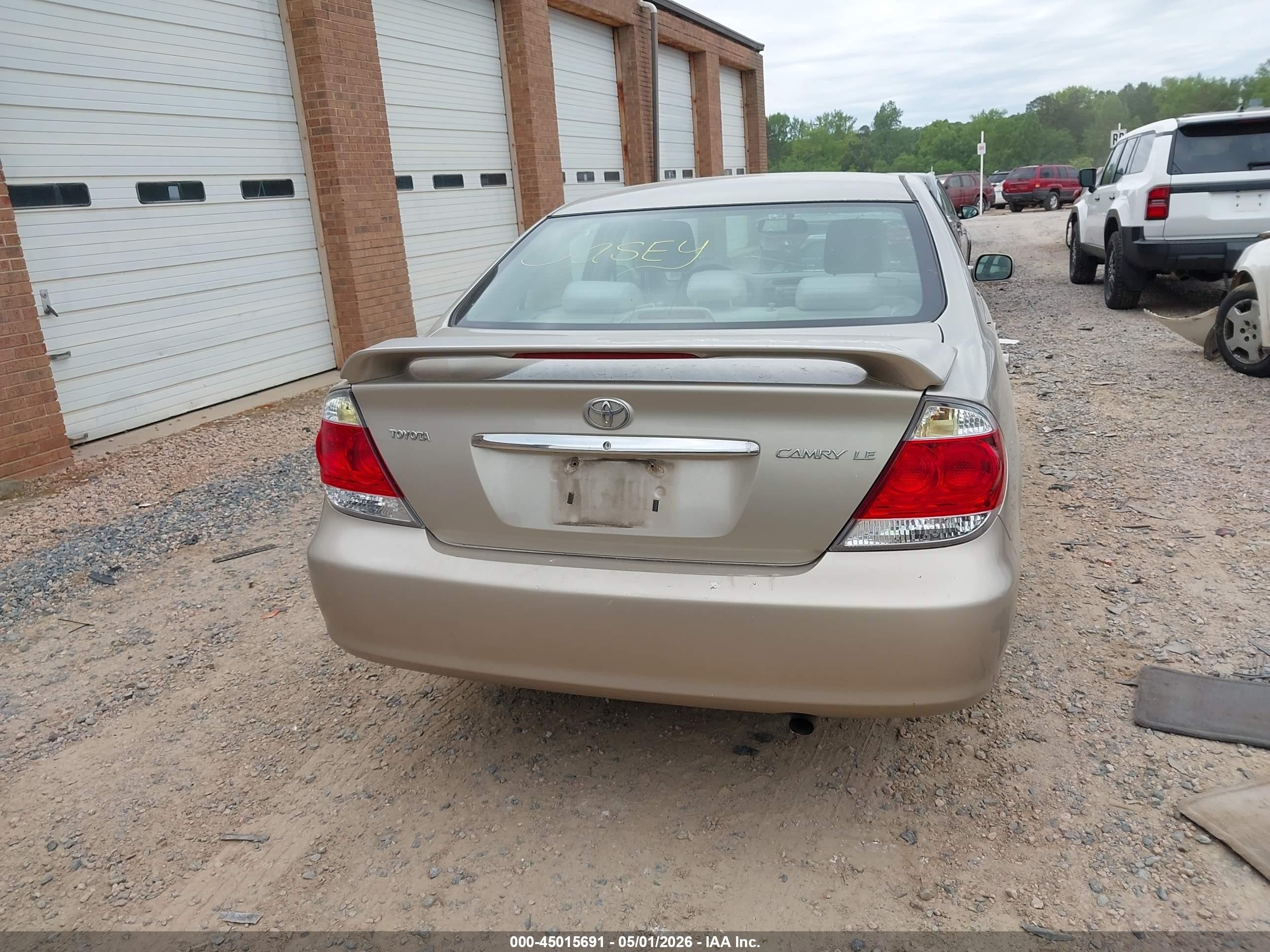 2005 Toyota Camry Le/se/std/xle Gold vin: 4T1BE32K35U098799