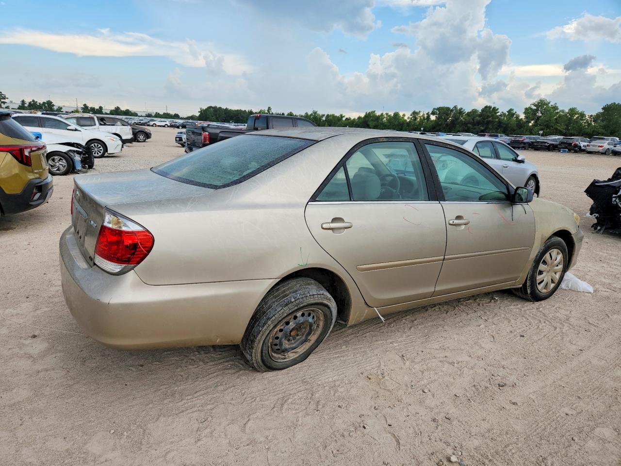 2005 Toyota Camry Standard Tan vin: 4T1BE32K35U394440