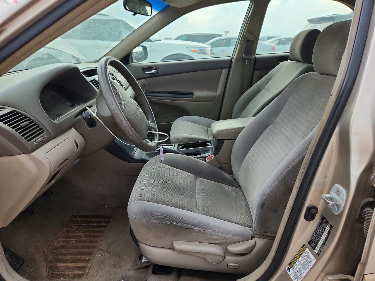 2005 Toyota Camry Standard Tan vin: 4T1BE32K35U394440