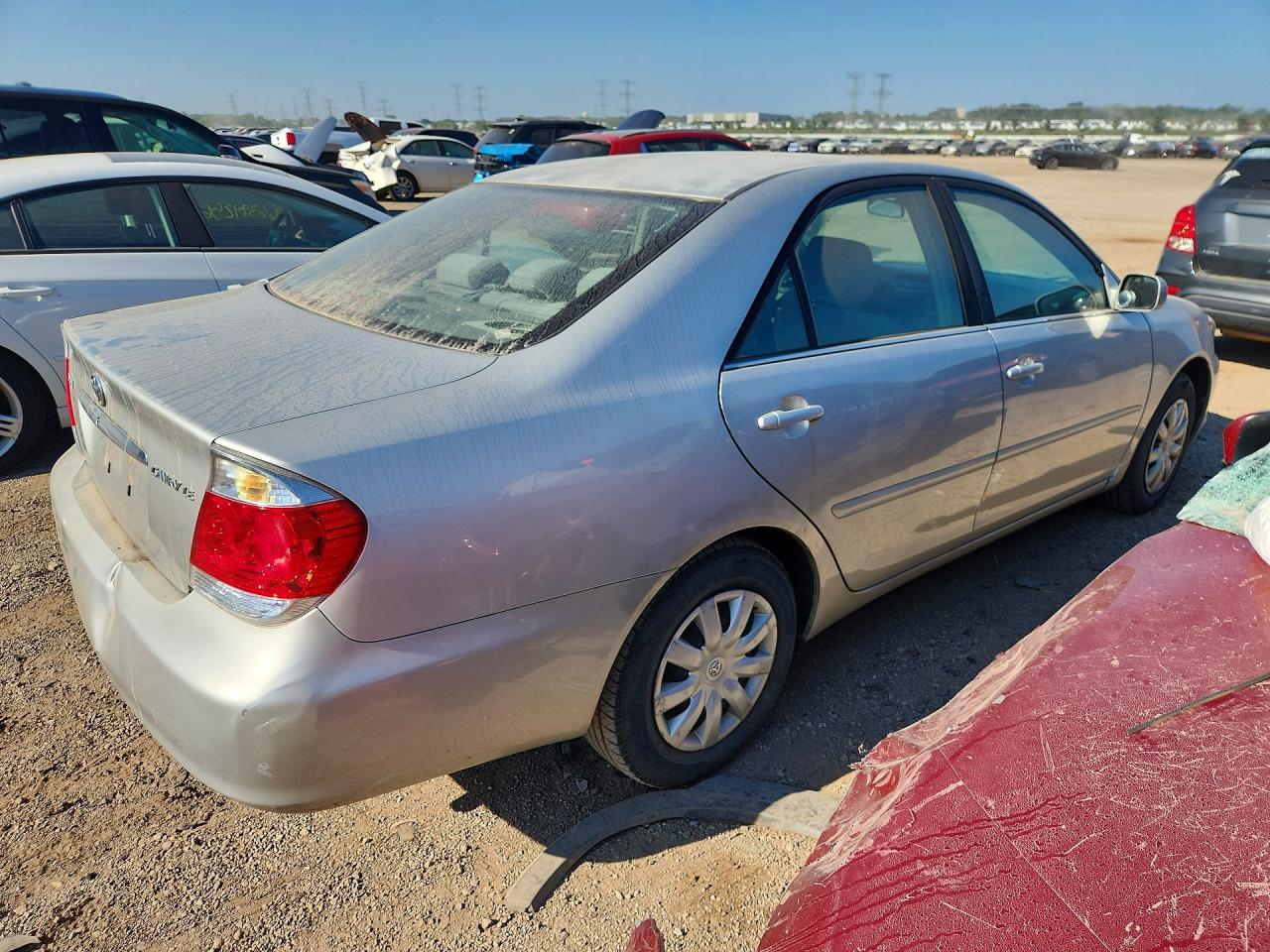 2005 Toyota Camry Le Silver vin: 4T1BE32K35U509439