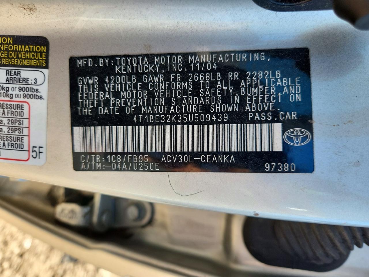 2005 Toyota Camry Le Silver vin: 4T1BE32K35U509439