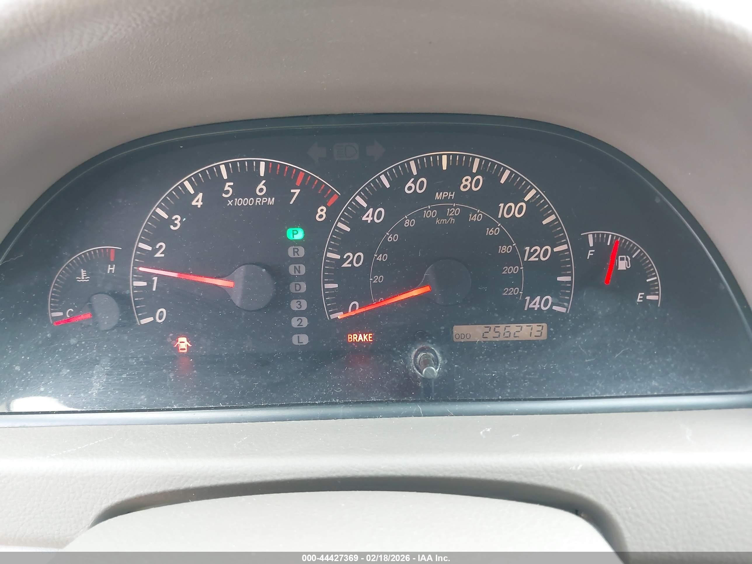 2005 Toyota Camry Le Gray vin: 4T1BE32K35U520764