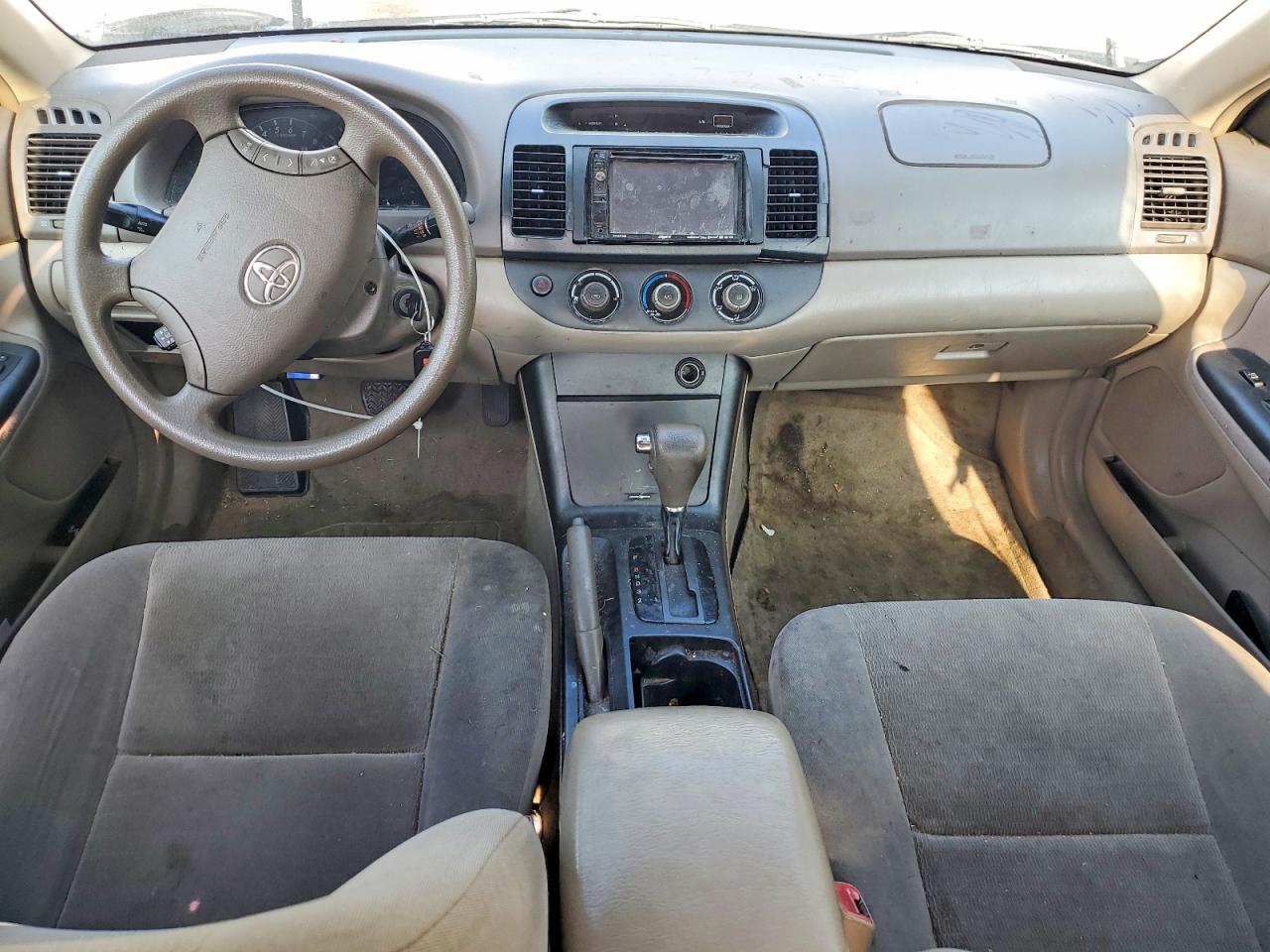 2005 Toyota Camry Le White vin: 4T1BE32K35U536320