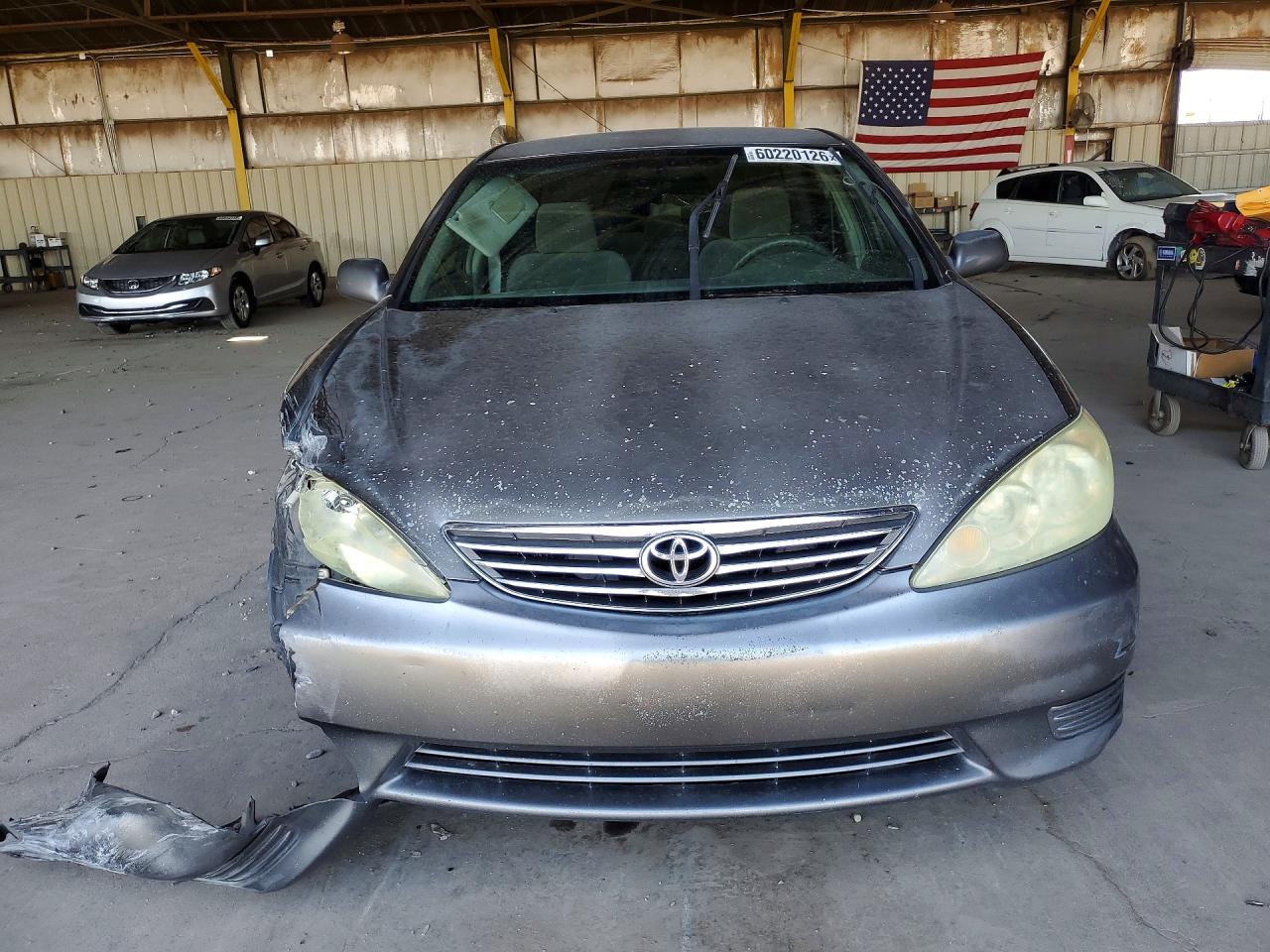 2005 Toyota Camry Le Серый vin: 4T1BE32K35U552470