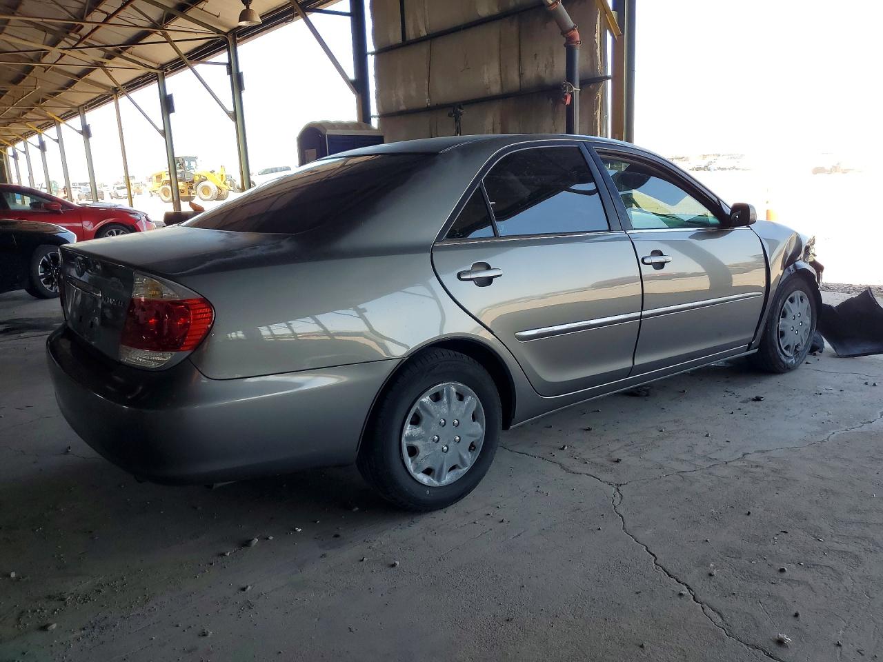 2005 Toyota Camry Le Серый vin: 4T1BE32K35U552470