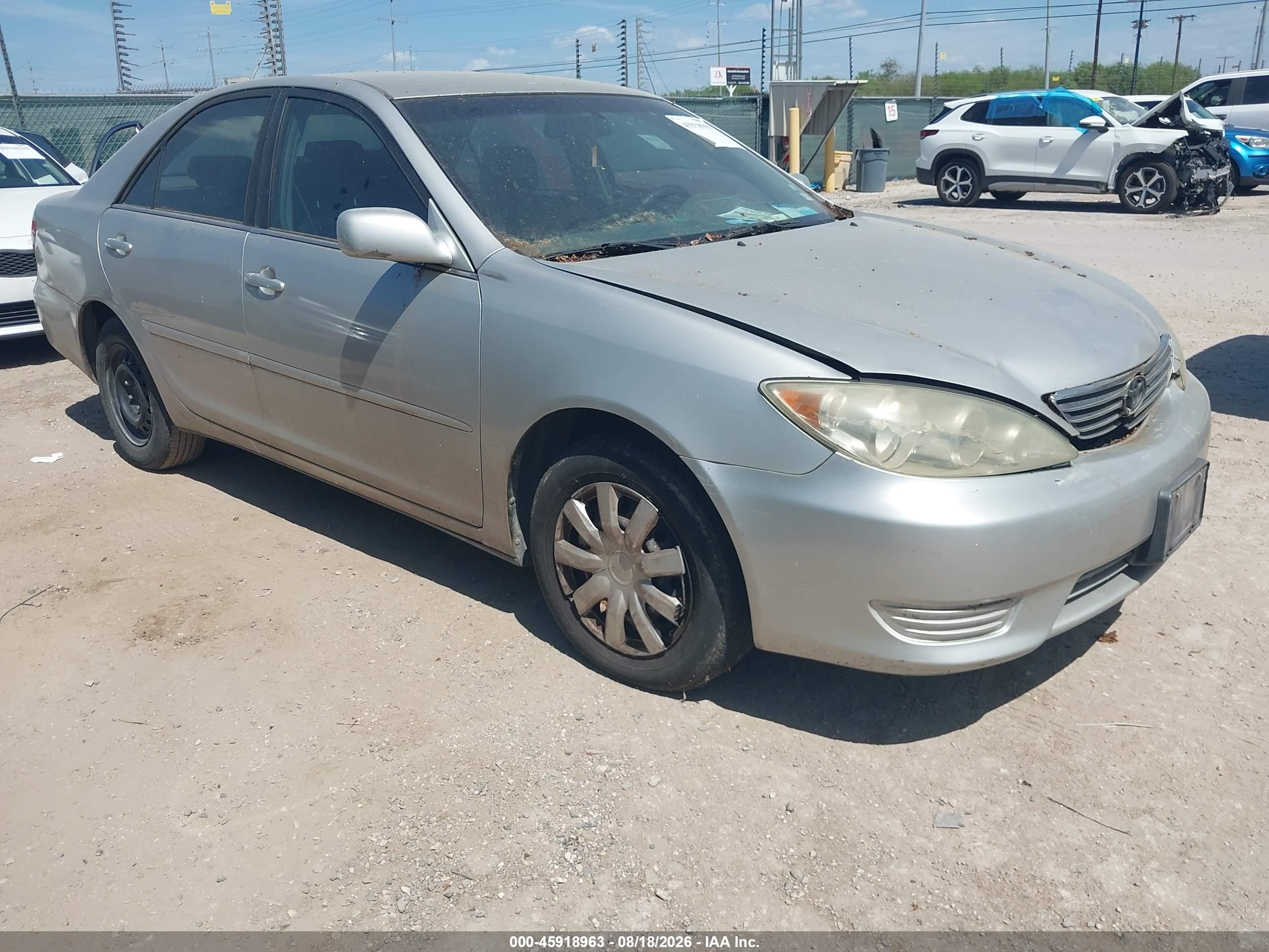 2005 Toyota Camry Le Gray vin: 4T1BE32K35U557653