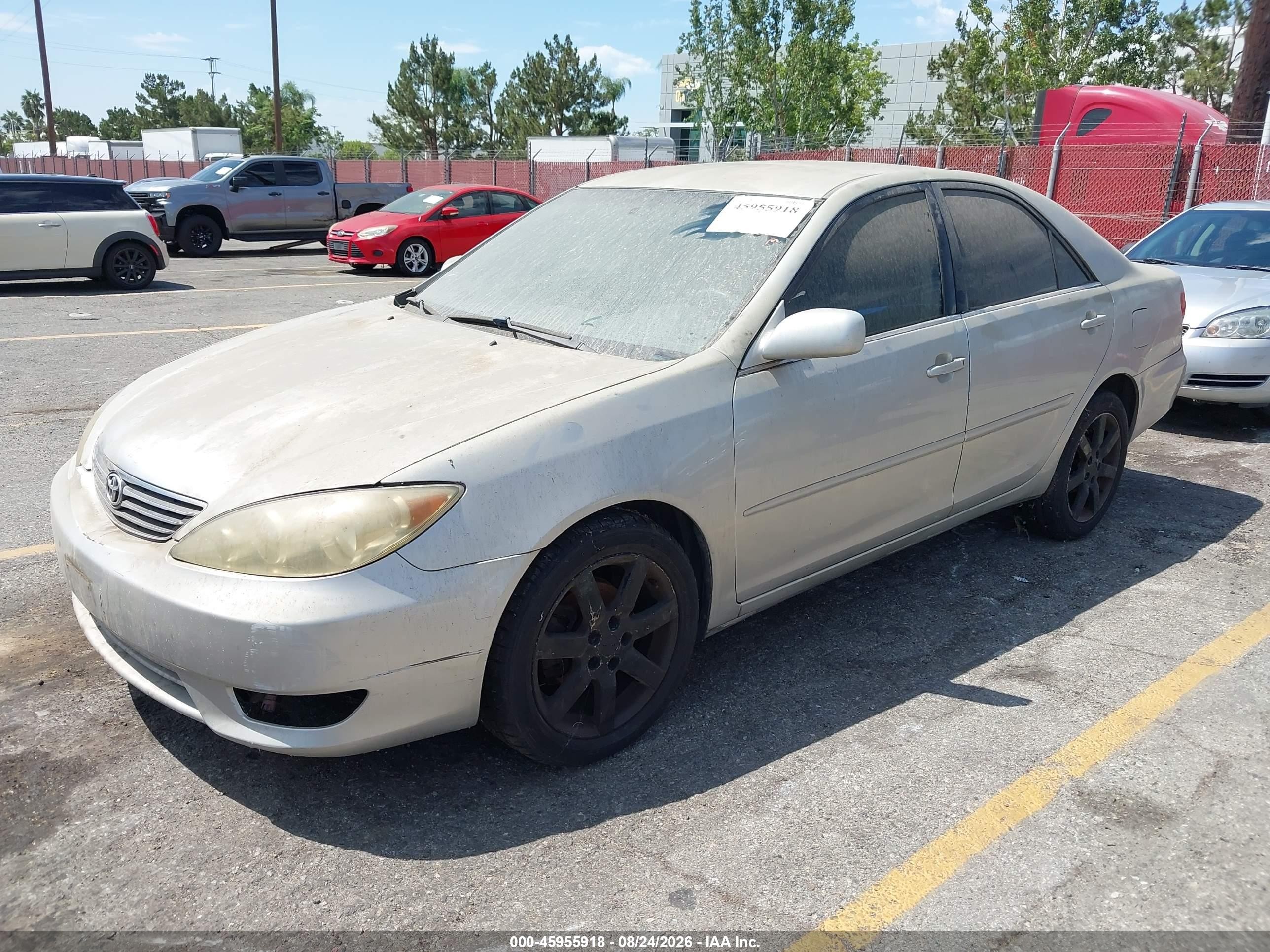 2005 Toyota Camry Le Beige vin: 4T1BE32K35U591754
