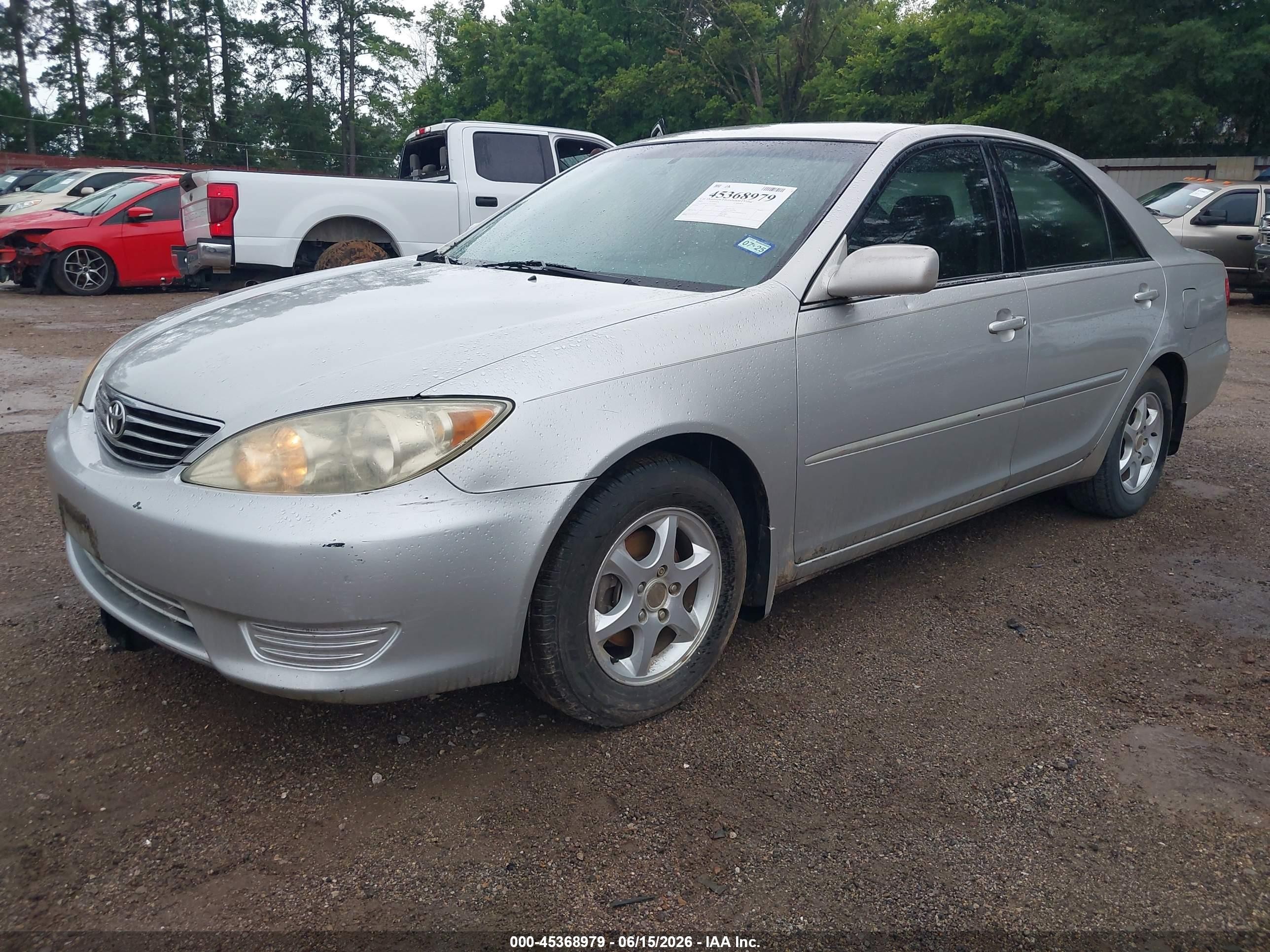 2005 Toyota Camry Le Silver vin: 4T1BE32K35U626809