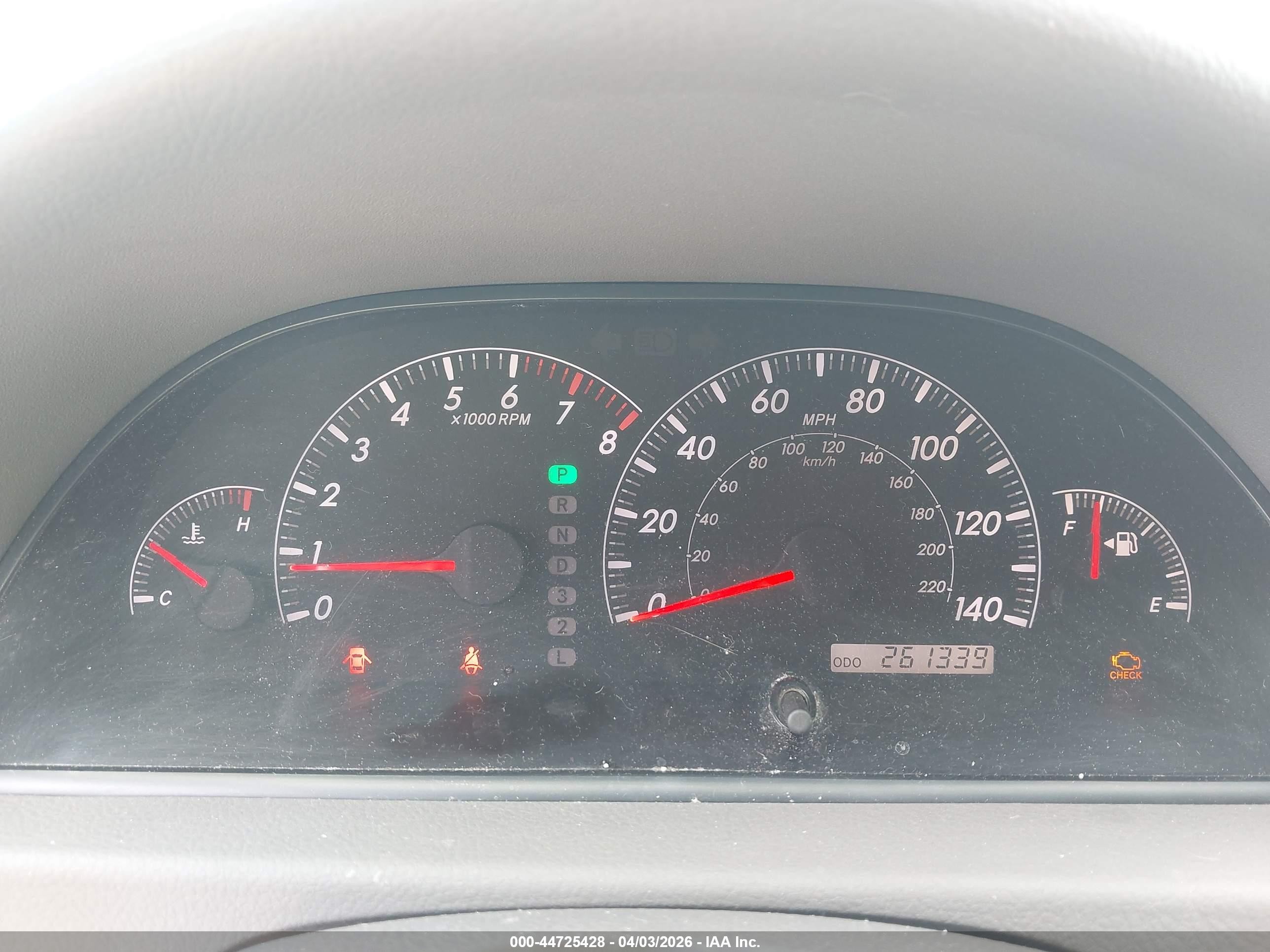 2005 Toyota Camry Le Silver vin: 4T1BE32K35U629550