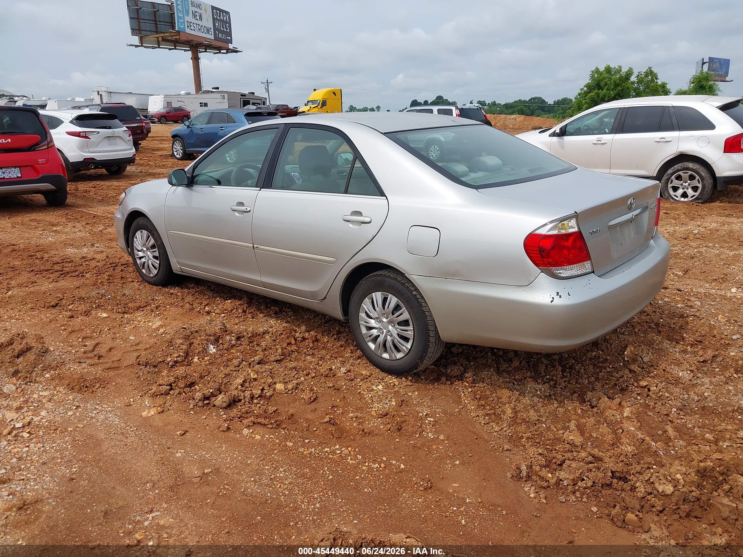 2005 Toyota Camry Std Silver vin: 4T1BE32K35U640029