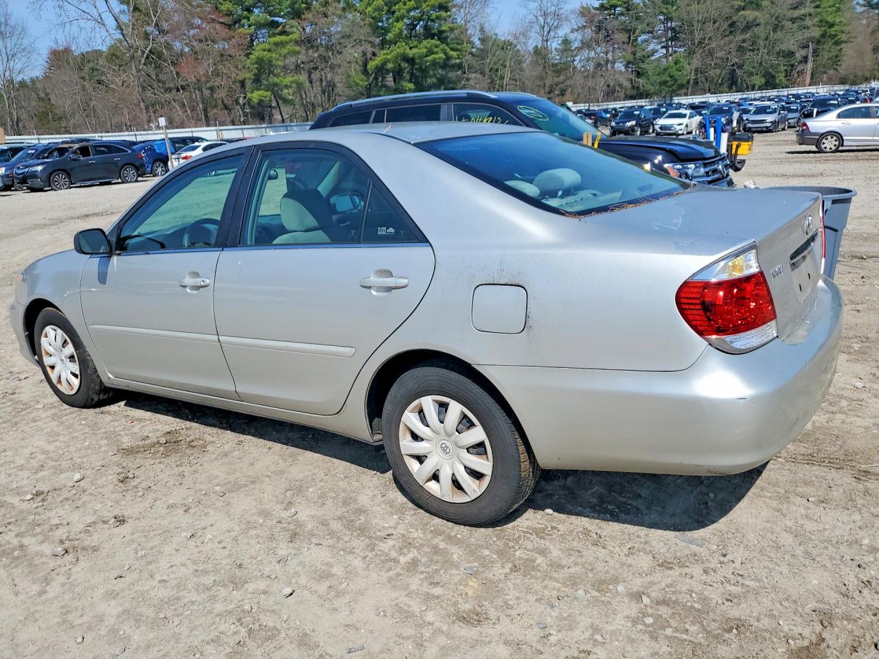 2005 Toyota Camry Standard Серебряный vin: 4T1BE32K35U955655