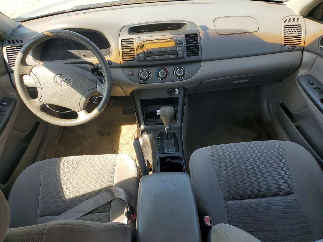 2005 Toyota Camry Standard Серебряный vin: 4T1BE32K35U955655