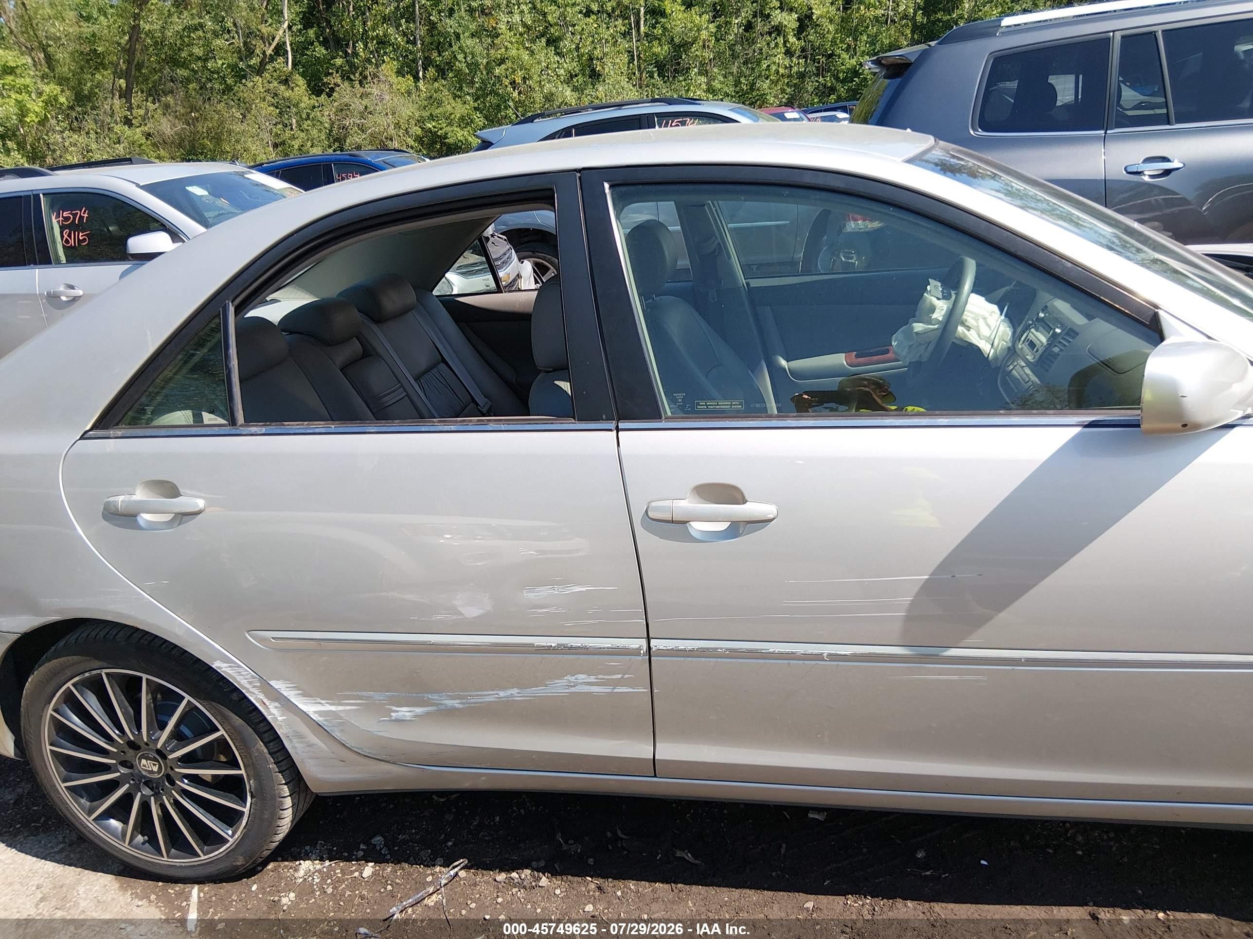 2005 Toyota Camry Xle Silver vin: 4T1BE32K35U961018