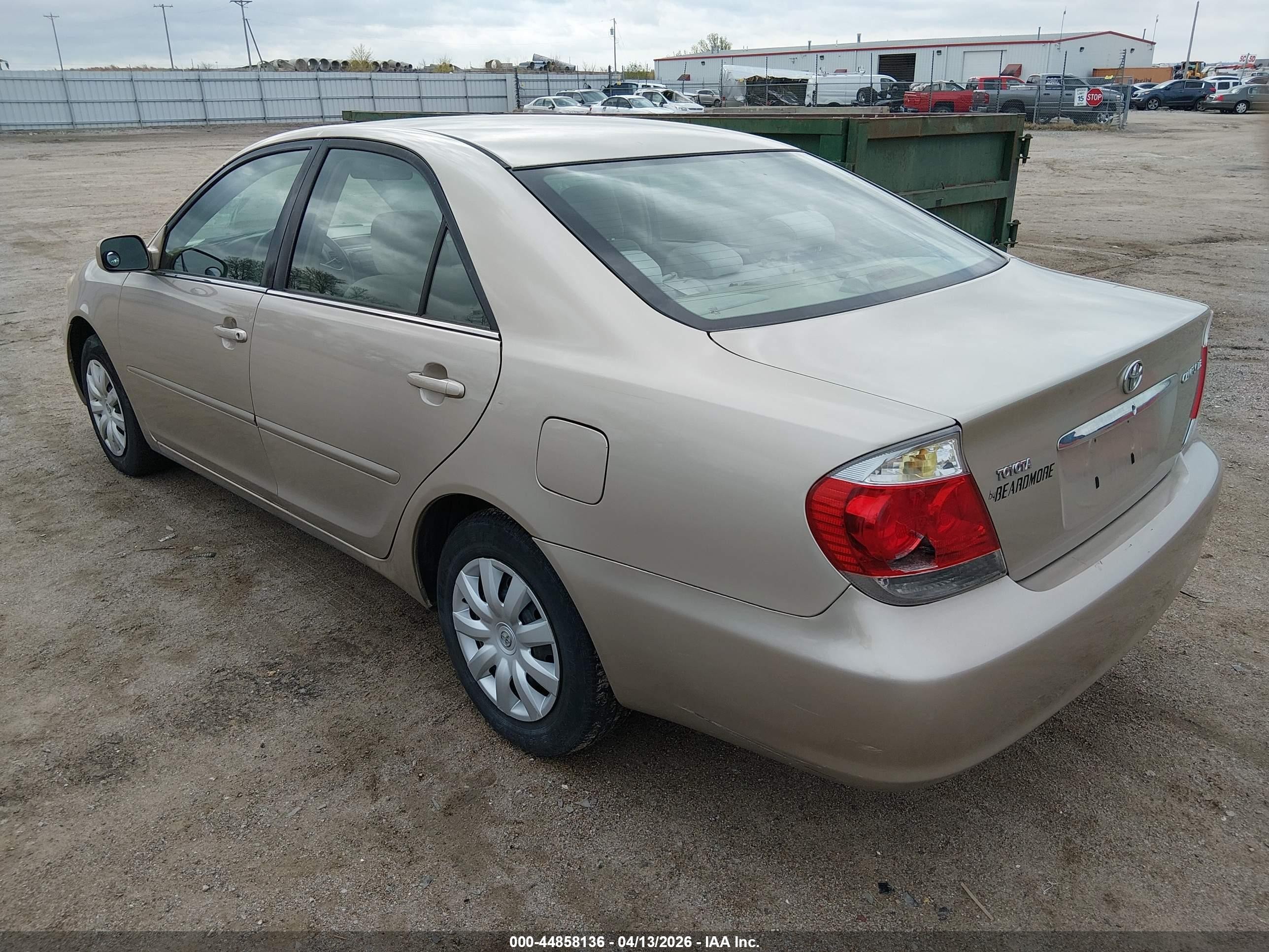 2006 Toyota Camry Le Beige vin: 4T1BE32K36U150062