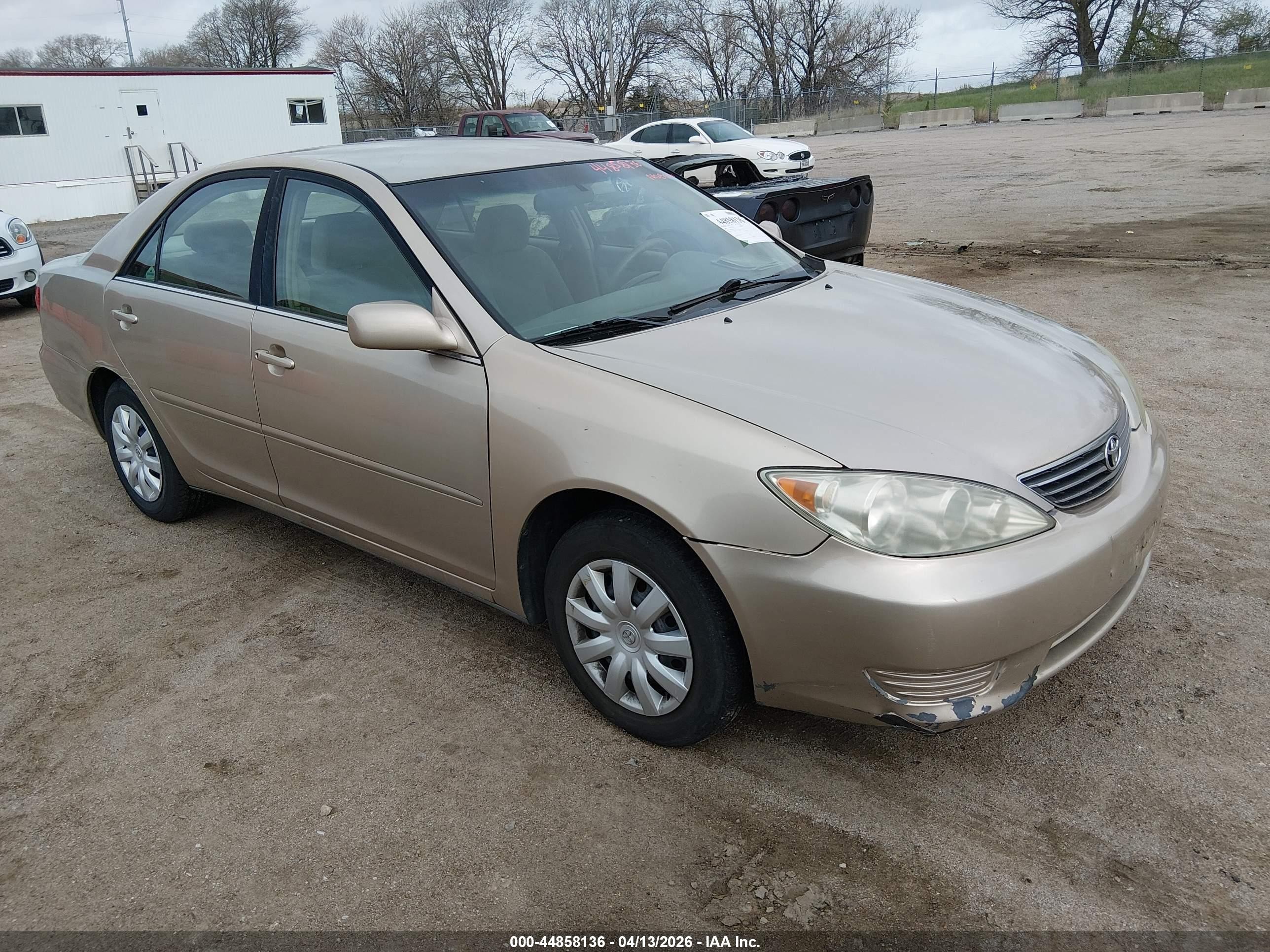 2006 Toyota Camry Le Beige vin: 4T1BE32K36U150062