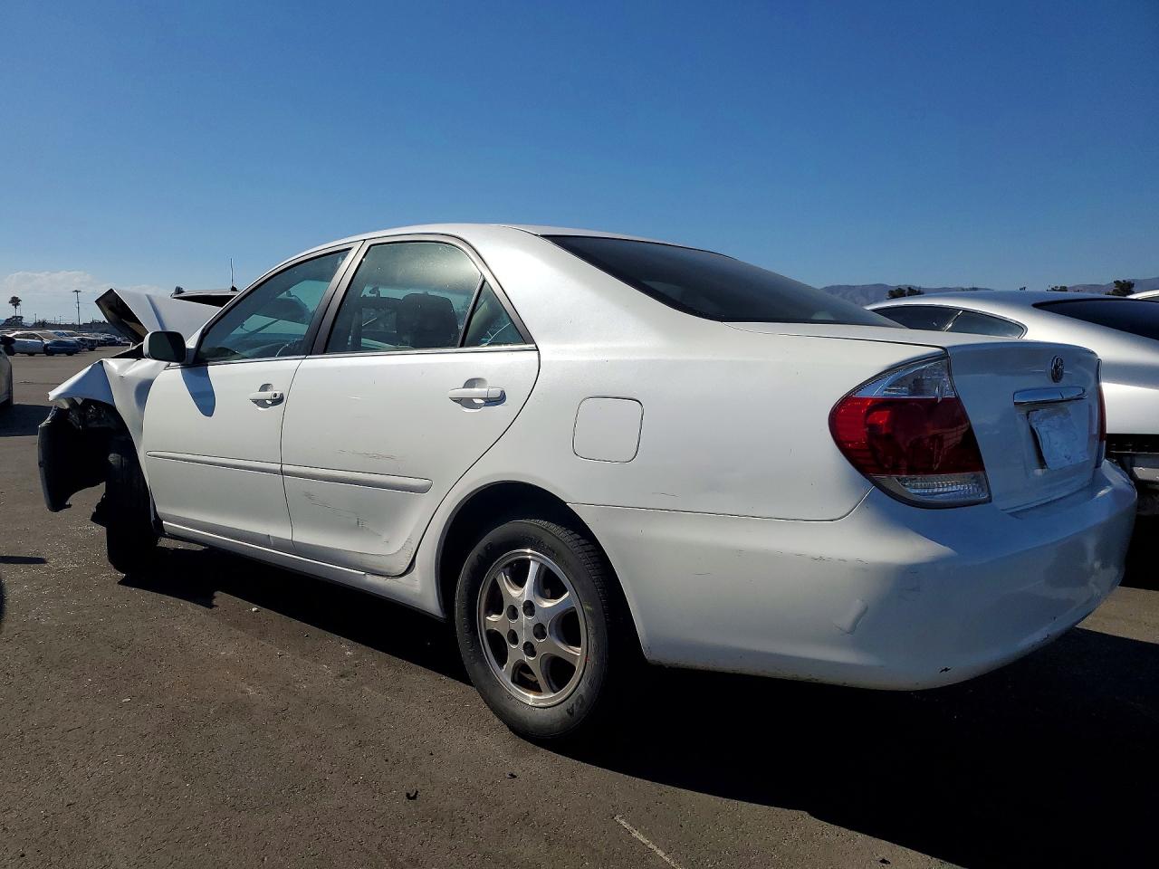 2006 Toyota Camry Le White vin: 4T1BE32K36U669385