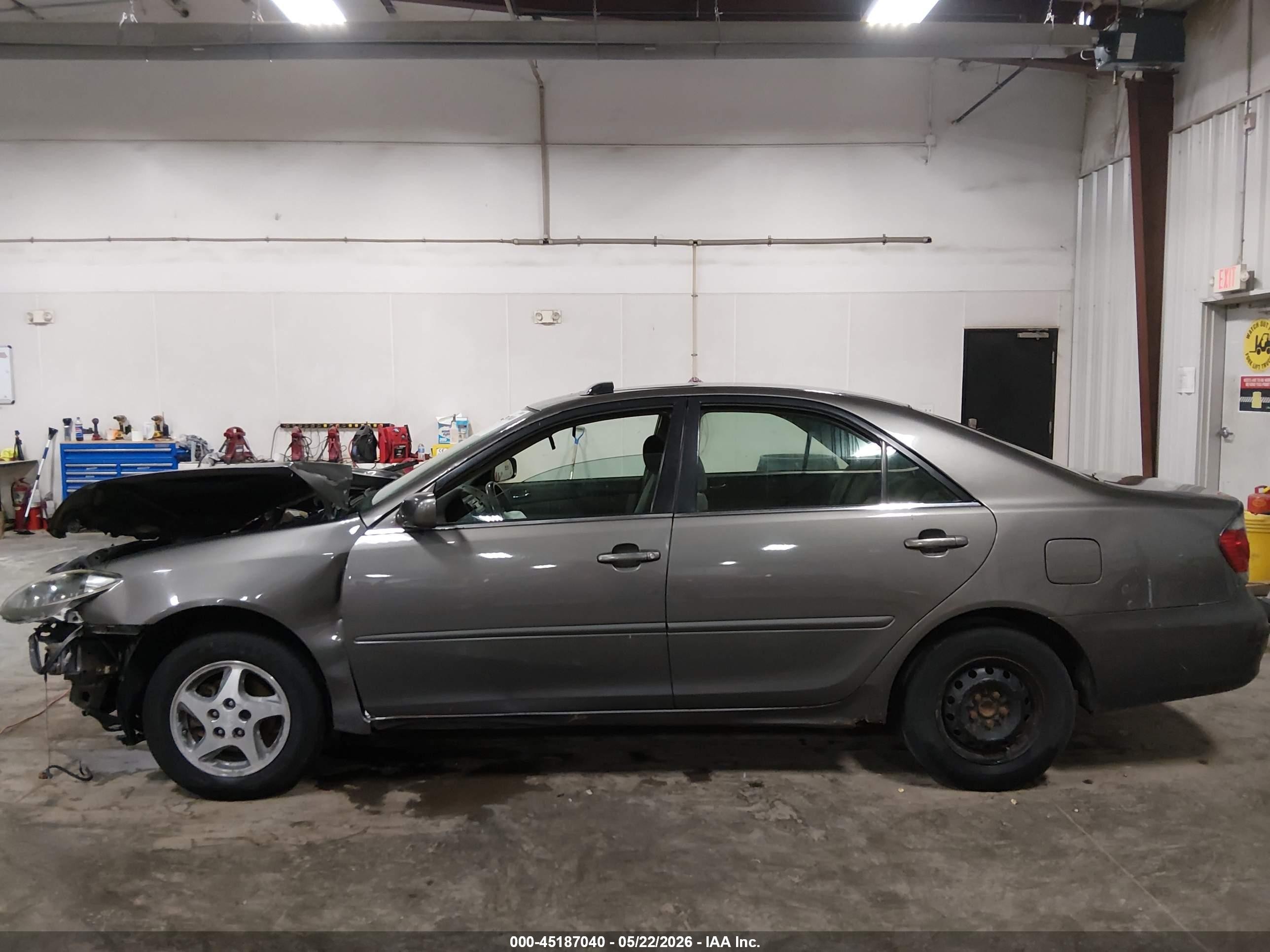 2006 Toyota Camry Le Gray vin: 4T1BE32K36U673906