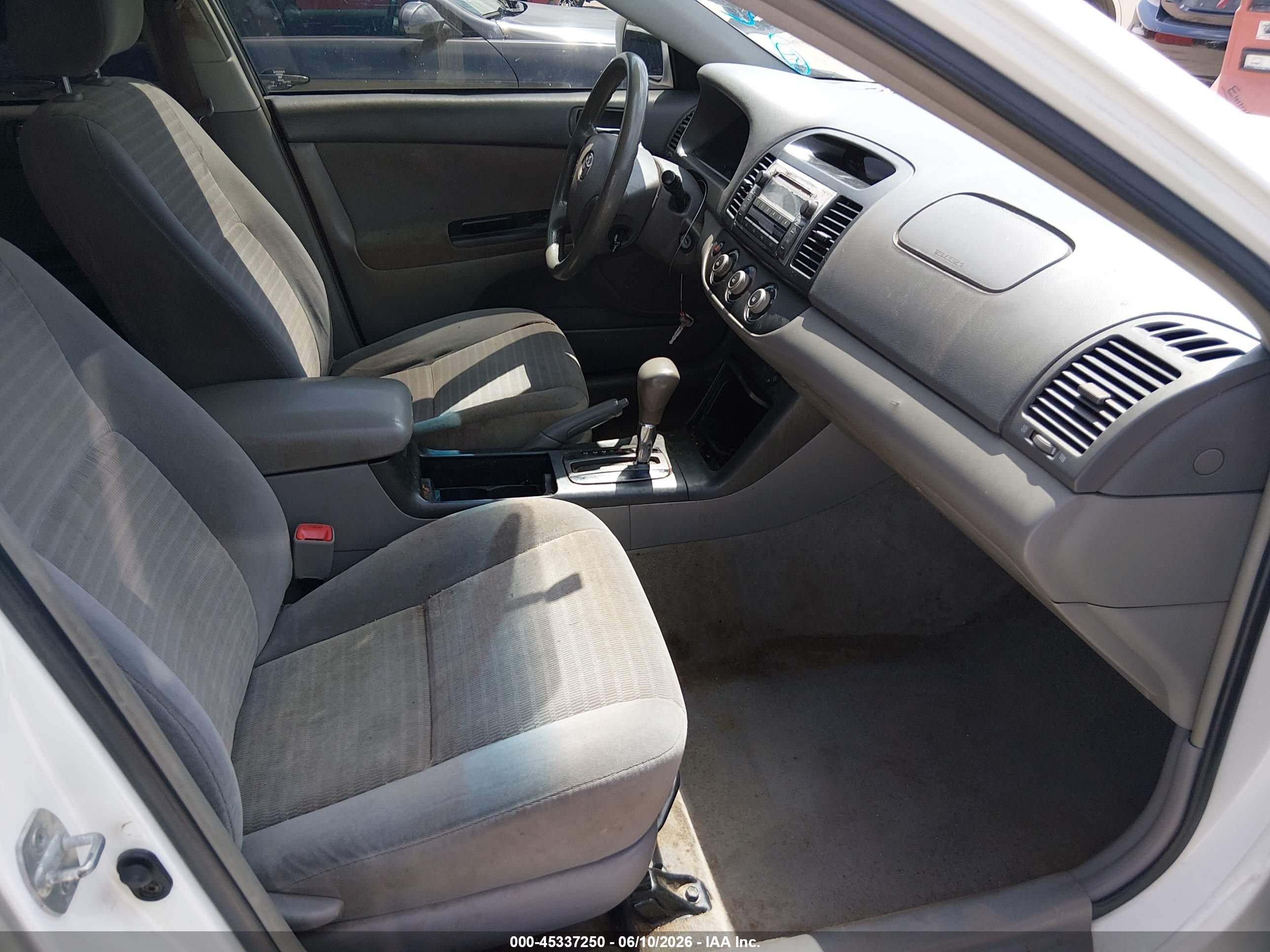 2006 Toyota Camry Le White vin: 4T1BE32K36U681049