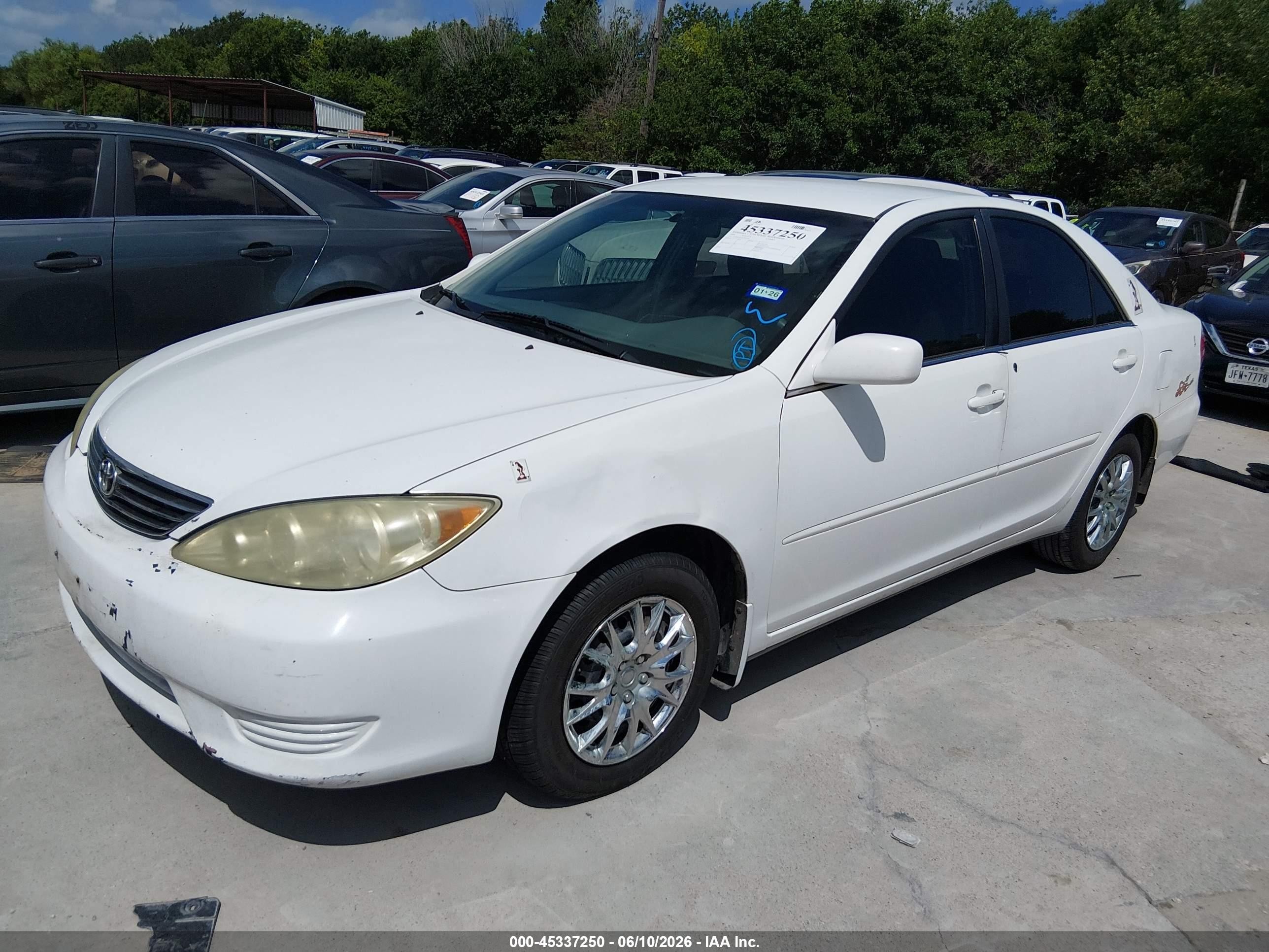 2006 Toyota Camry Le White vin: 4T1BE32K36U681049