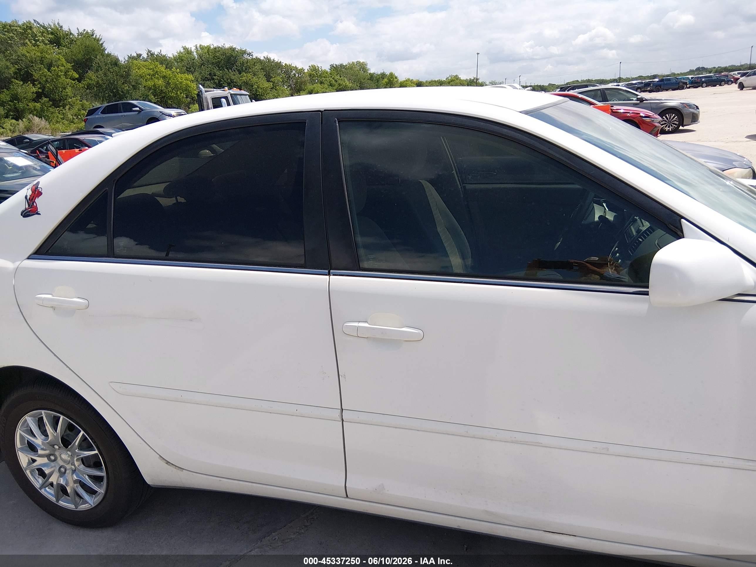 2006 Toyota Camry Le White vin: 4T1BE32K36U681049