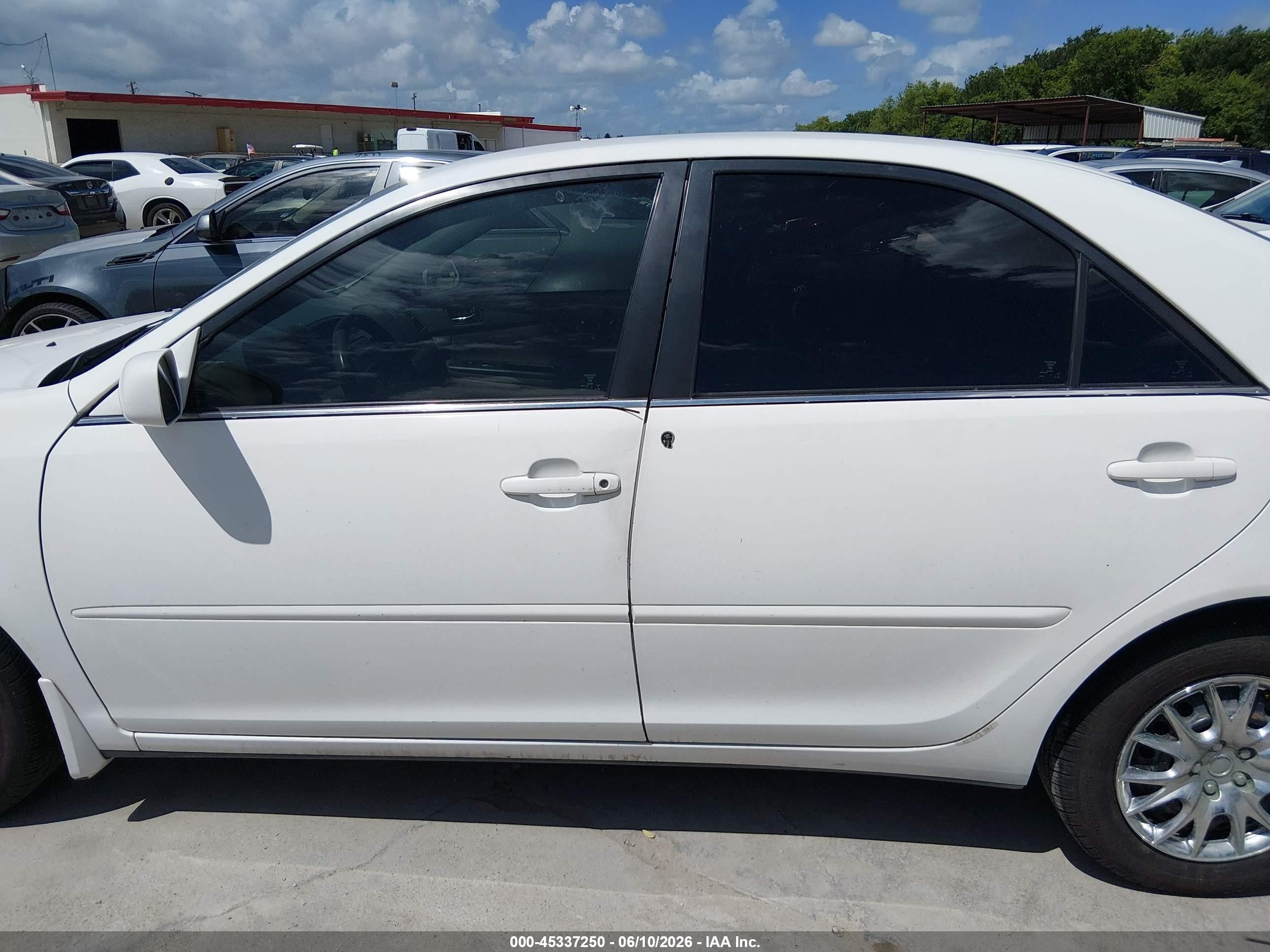 2006 Toyota Camry Le White vin: 4T1BE32K36U681049