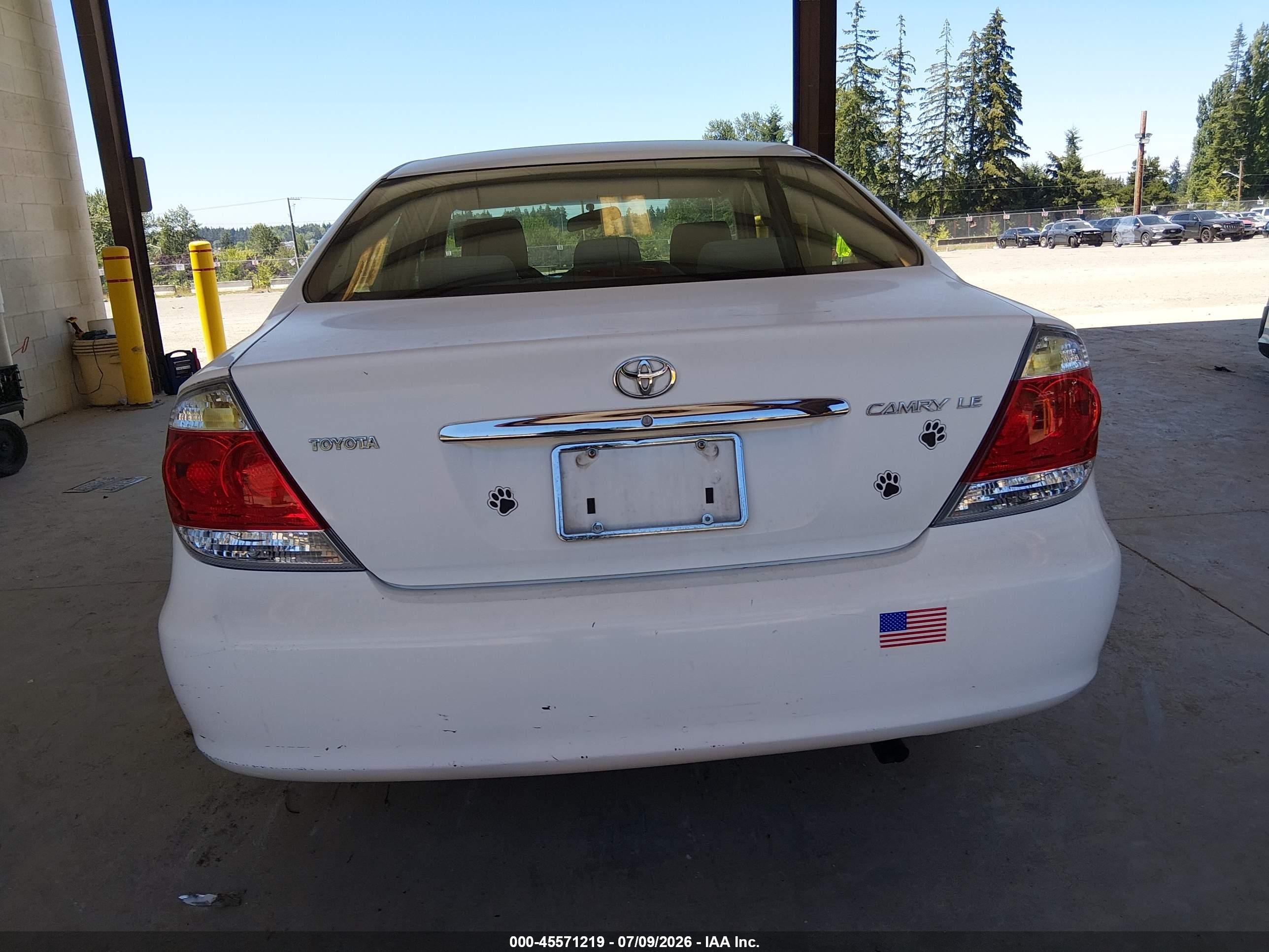 2006 Toyota Camry Le White vin: 4T1BE32K36U722702