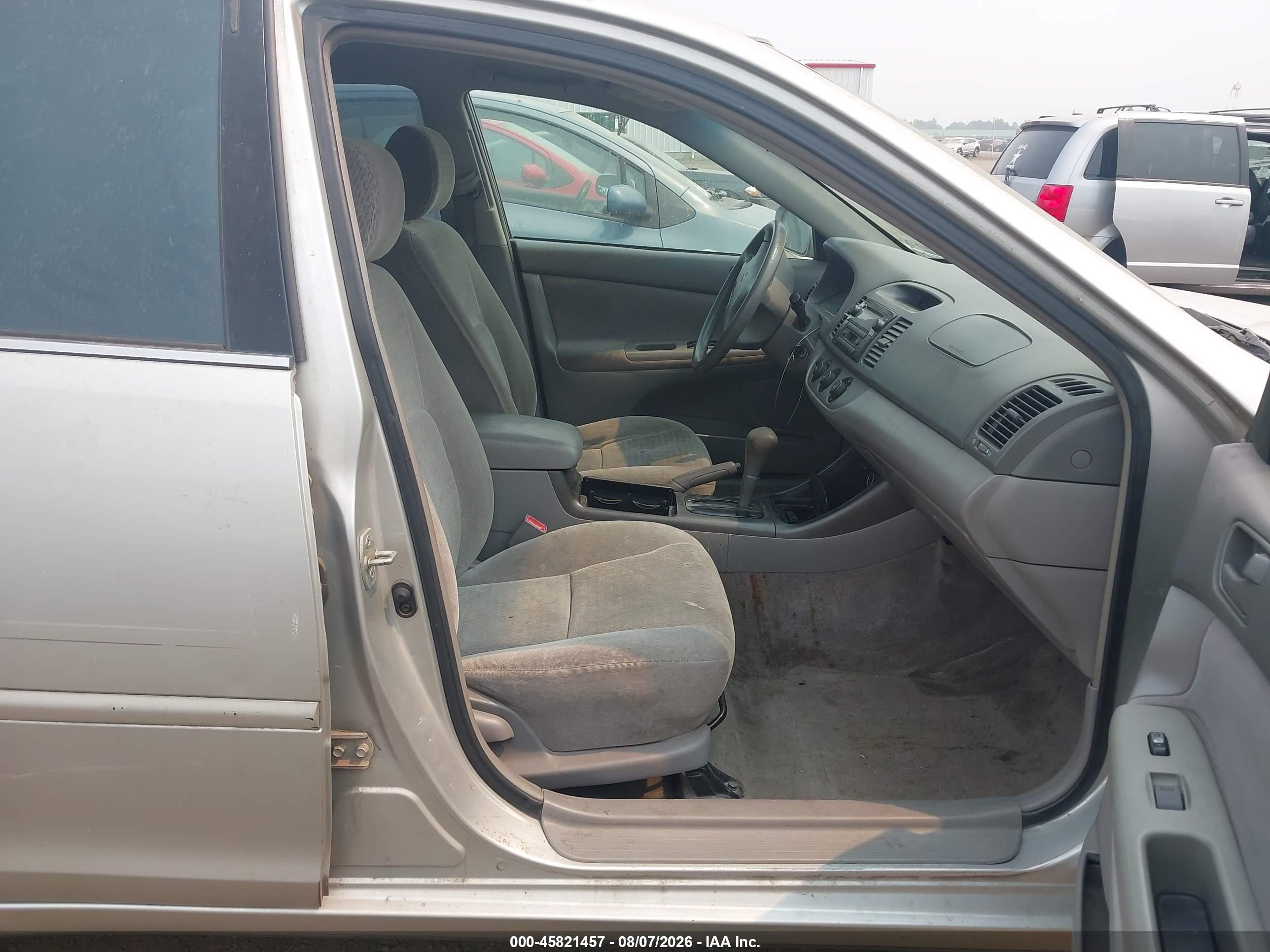 2002 Toyota Camry Le Silver vin: 4T1BE32K42U084972