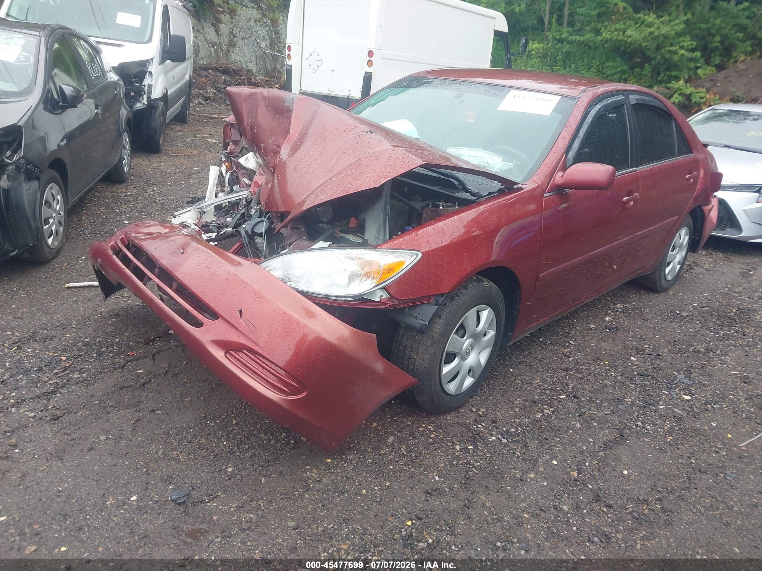 2002 Toyota Camry Le Red vin: 4T1BE32K42U089136