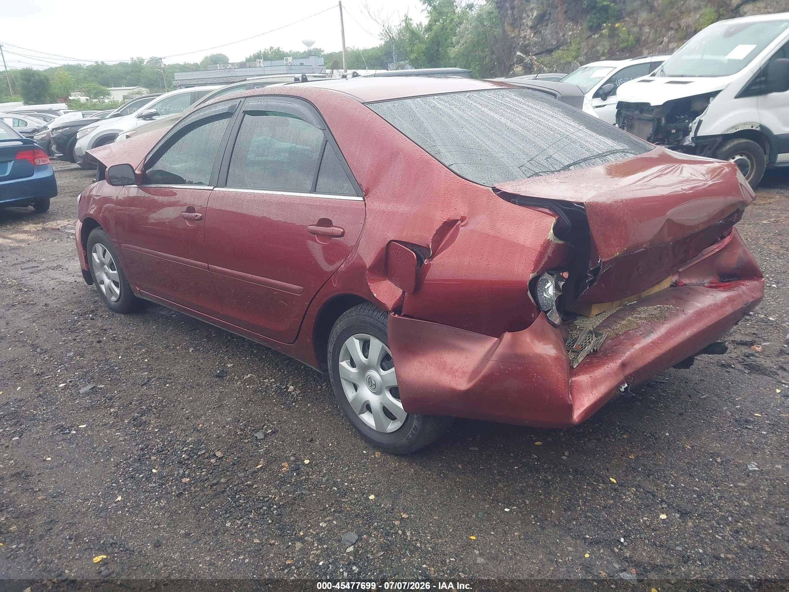 2002 Toyota Camry Le Red vin: 4T1BE32K42U089136