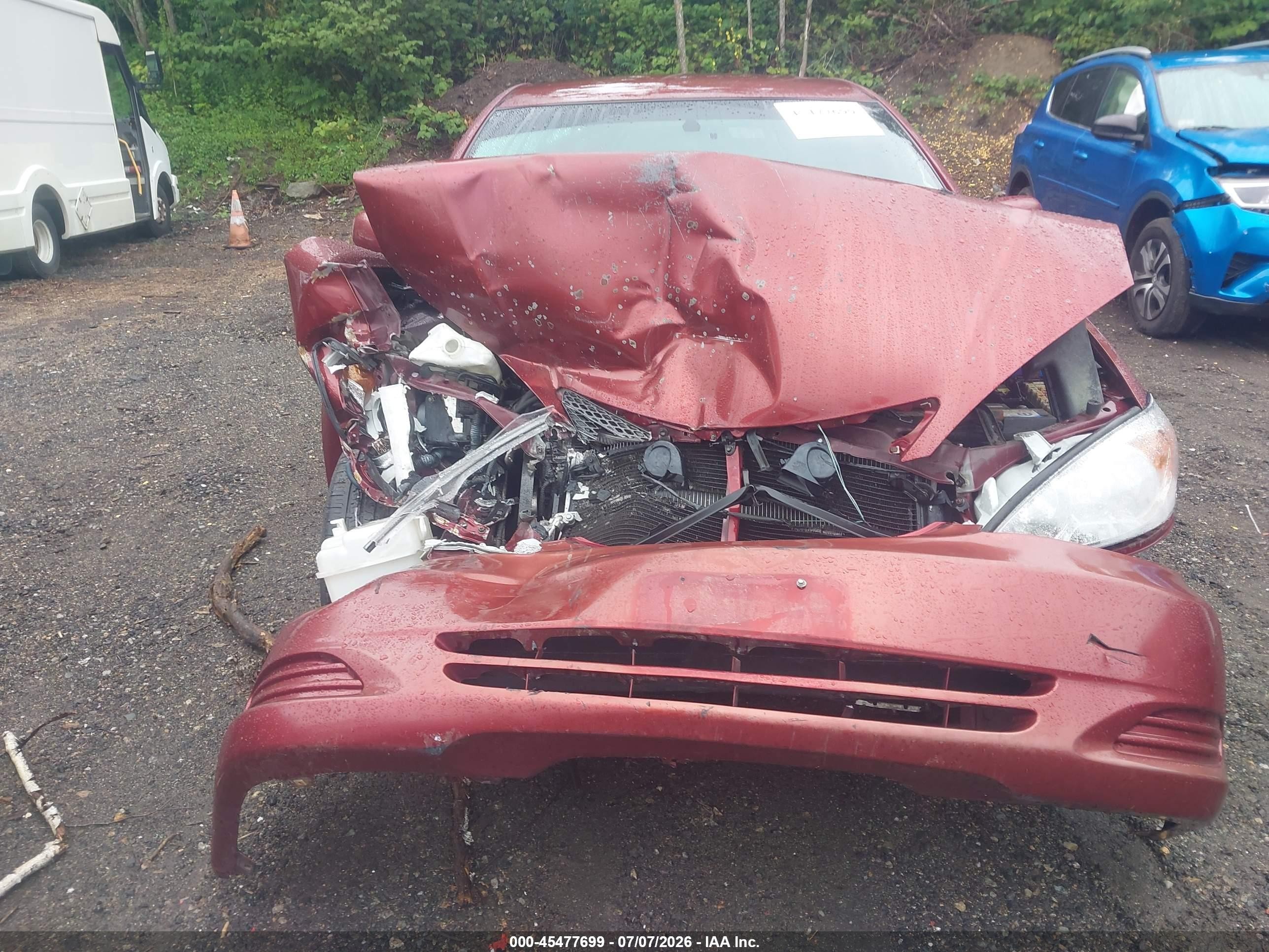 2002 Toyota Camry Le Red vin: 4T1BE32K42U089136