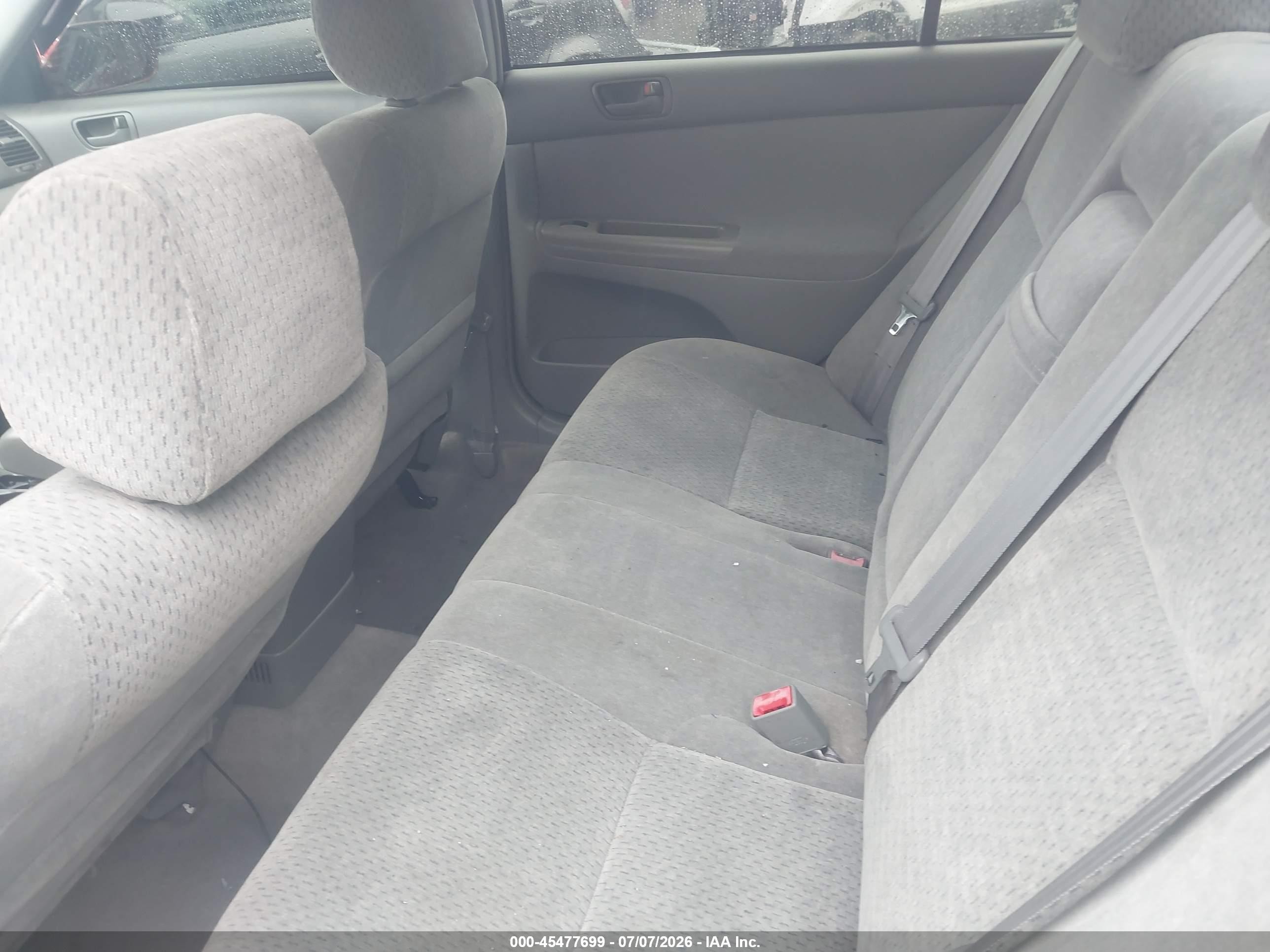 2002 Toyota Camry Le Red vin: 4T1BE32K42U089136