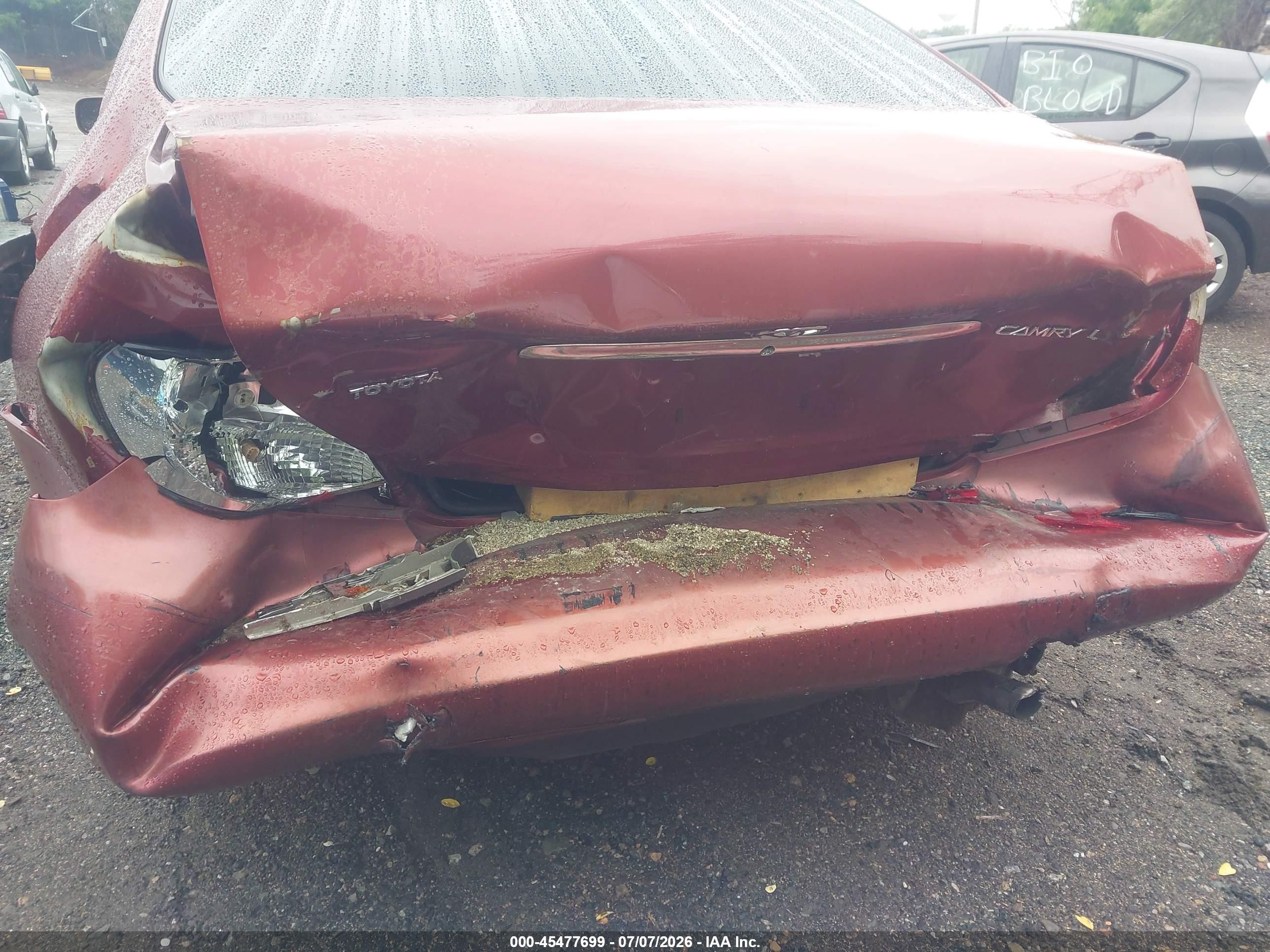2002 Toyota Camry Le Red vin: 4T1BE32K42U089136