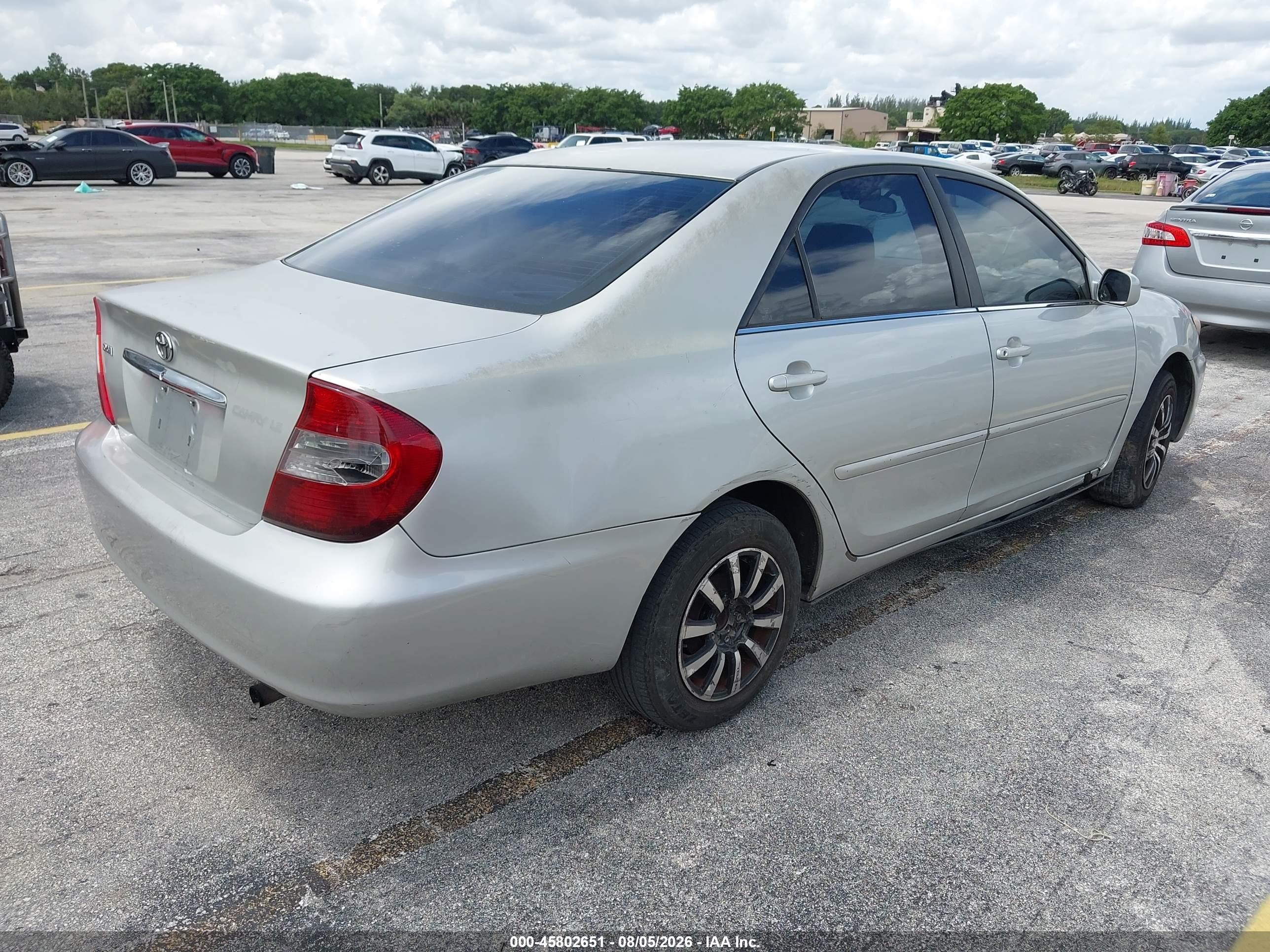2002 Toyota Camry Le Silver vin: 4T1BE32K42U114083