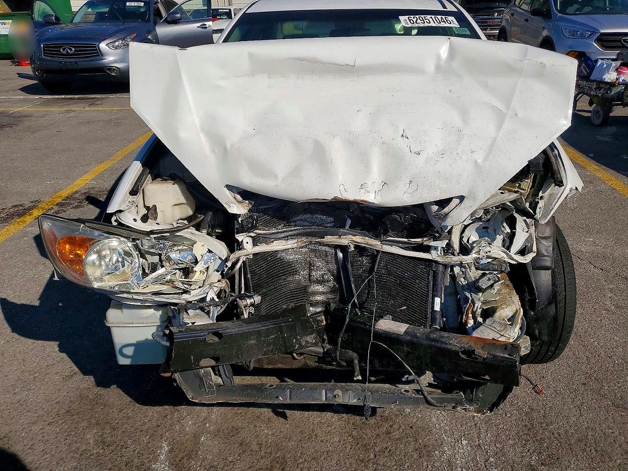 2002 Toyota Camry Le White vin: 4T1BE32K42U115704