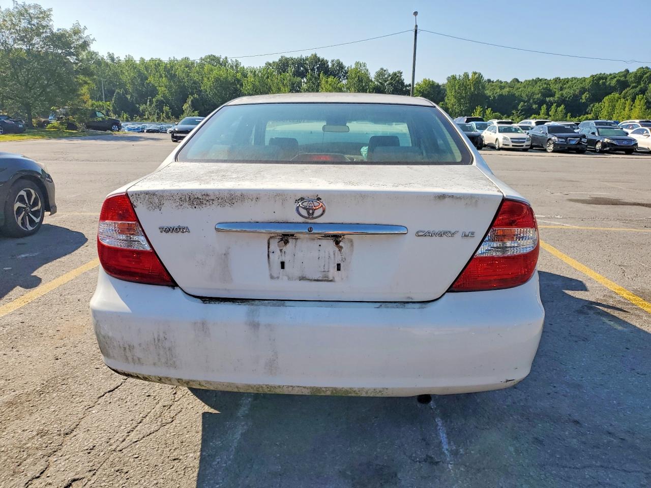 2002 Toyota Camry Le White vin: 4T1BE32K42U115704