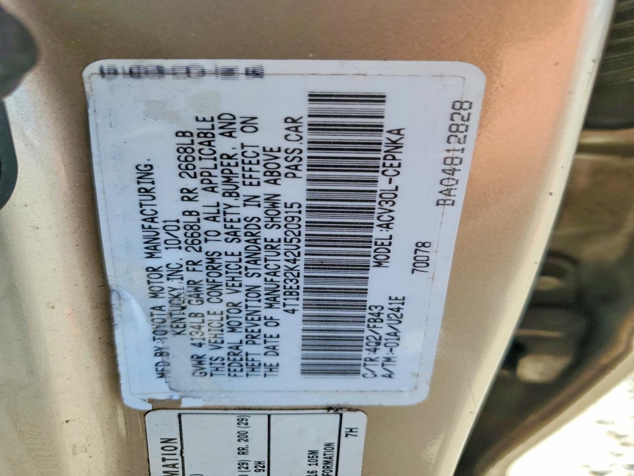 2002 Toyota Camry Le Gold vin: 4T1BE32K42U520915