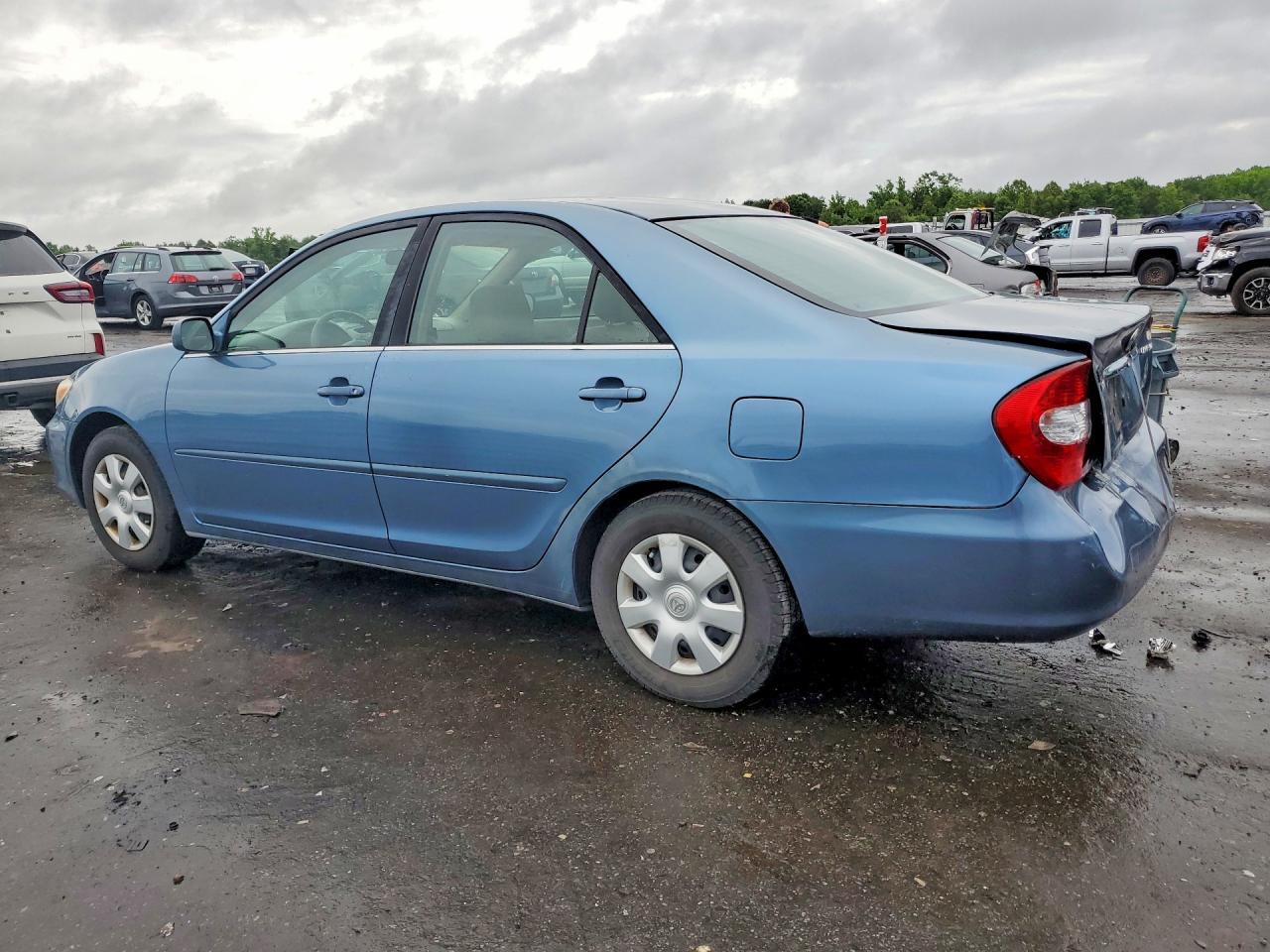 2002 Toyota Camry Le Blue vin: 4T1BE32K42U544020