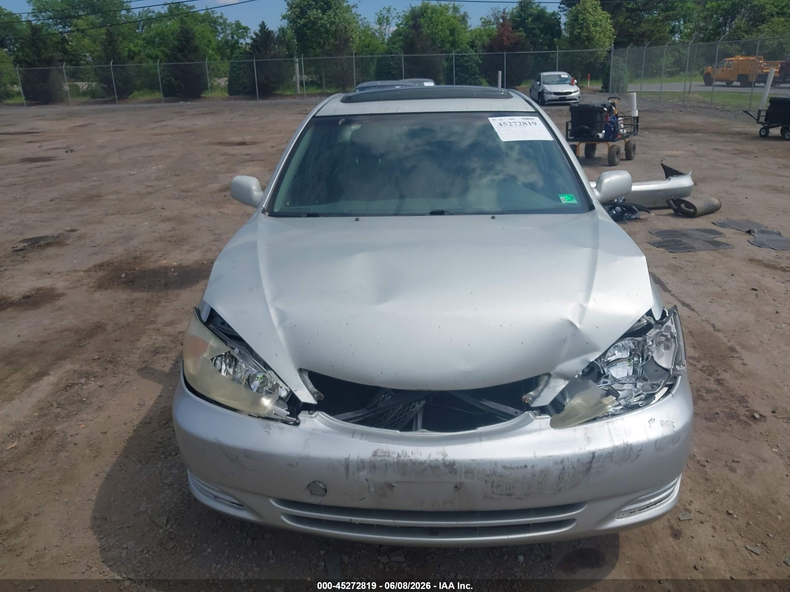 2002 Toyota Camry Le Silver vin: 4T1BE32K42U551324