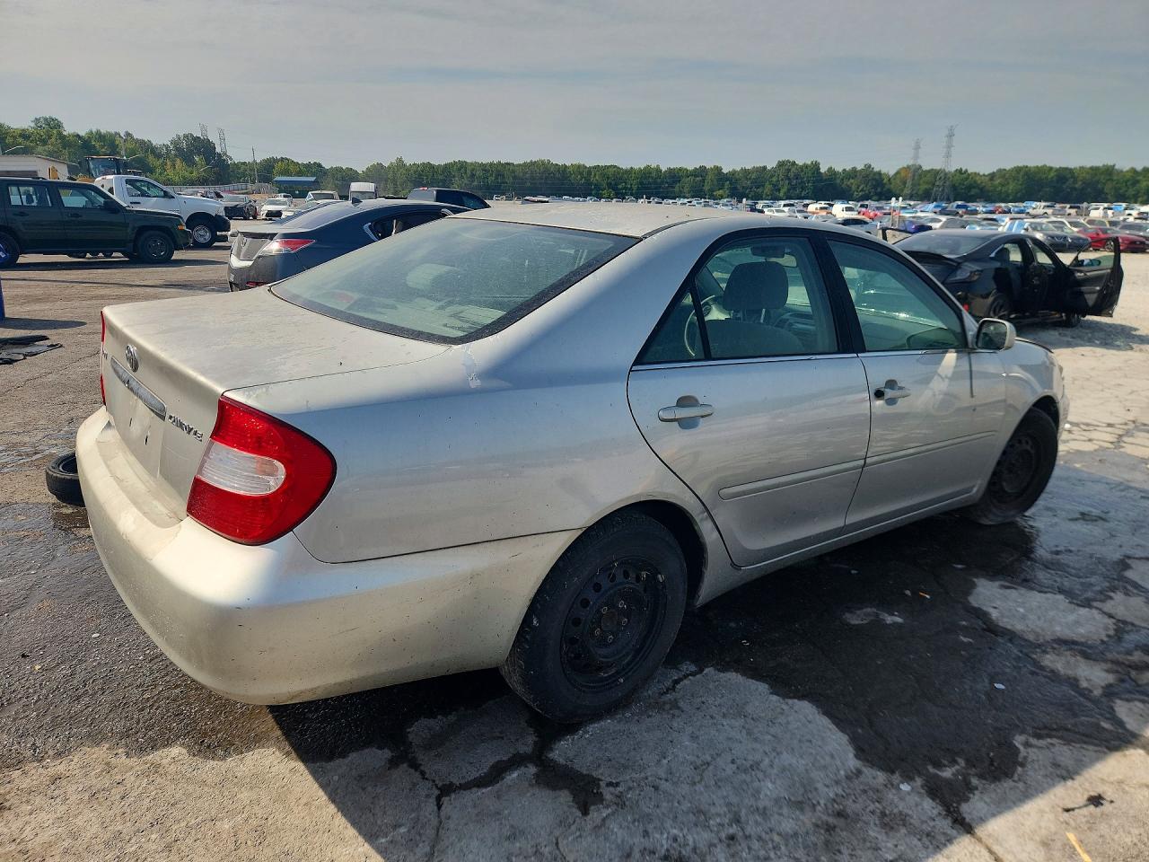 2002 Toyota Camry Le Серебряный vin: 4T1BE32K42U559486