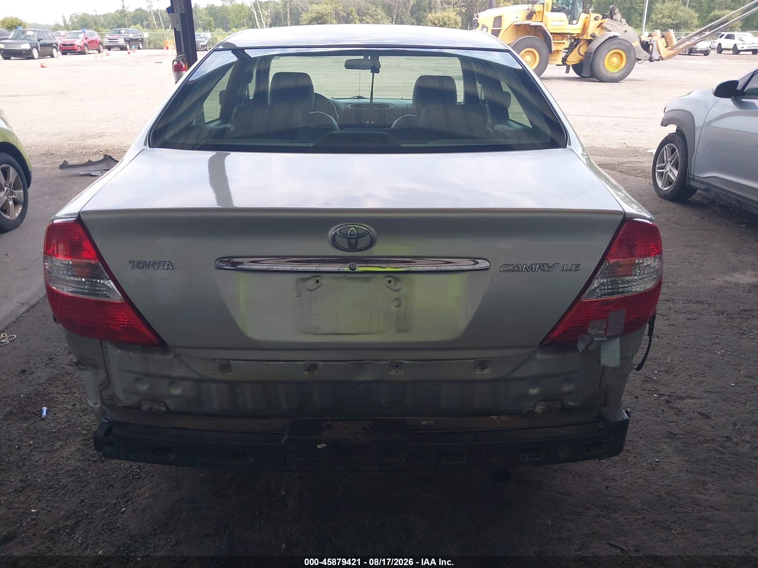 2002 Toyota Camry Le Silver vin: 4T1BE32K42U613076