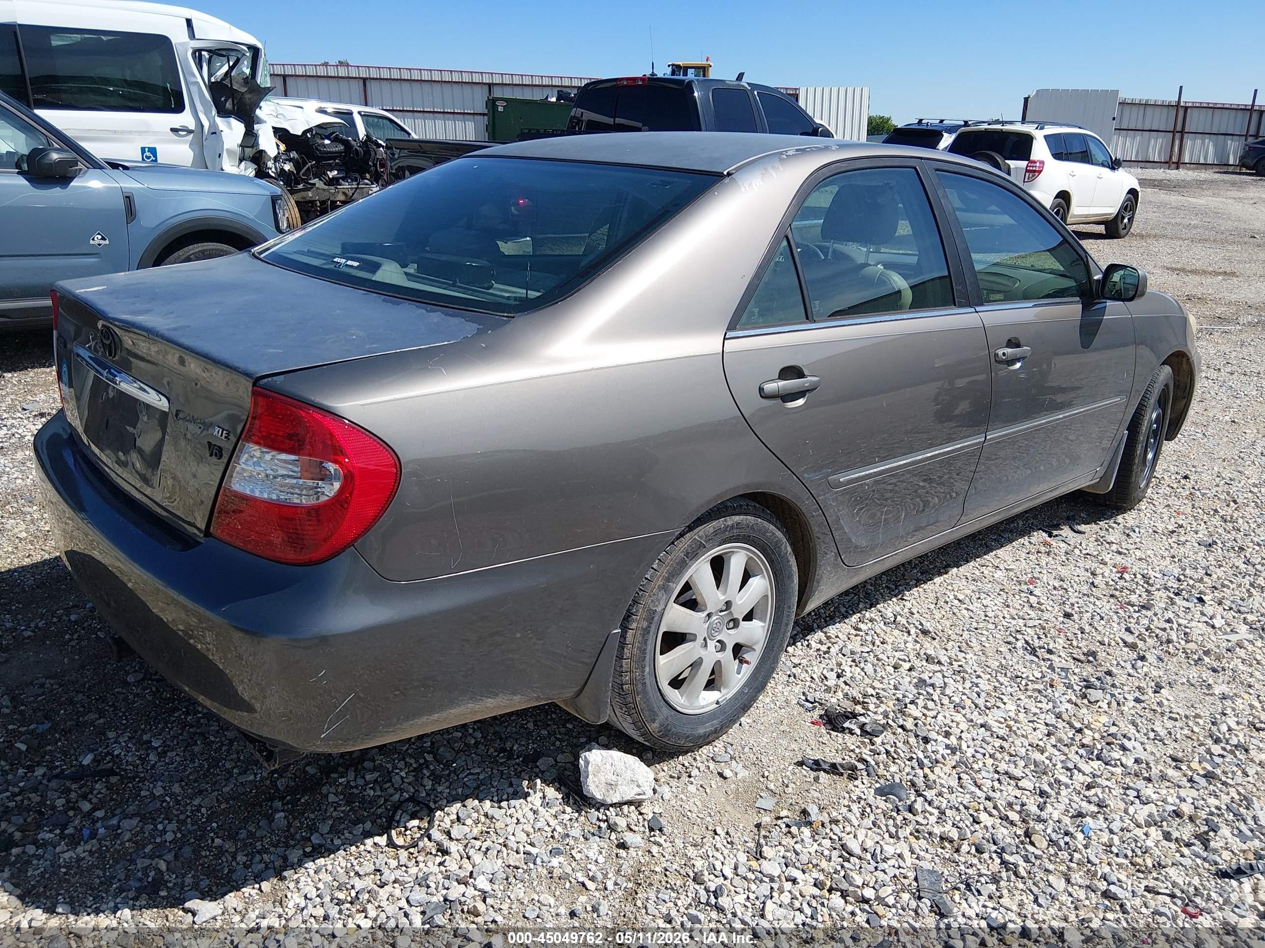 2002 Toyota Camry Xle Серый vin: 4T1BE32K42U615085