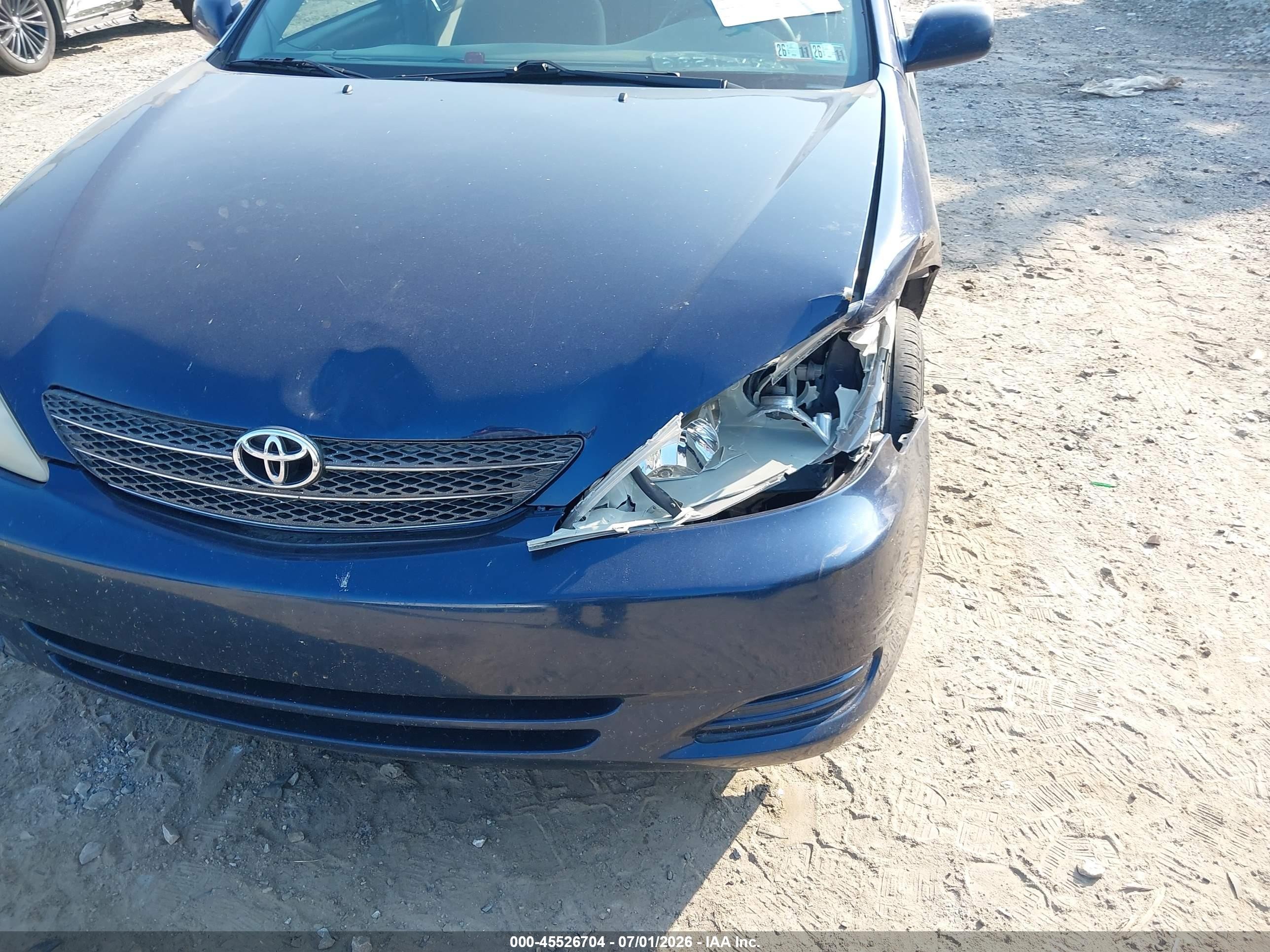 2002 Toyota Camry Le Dark Blue vin: 4T1BE32K42U634364