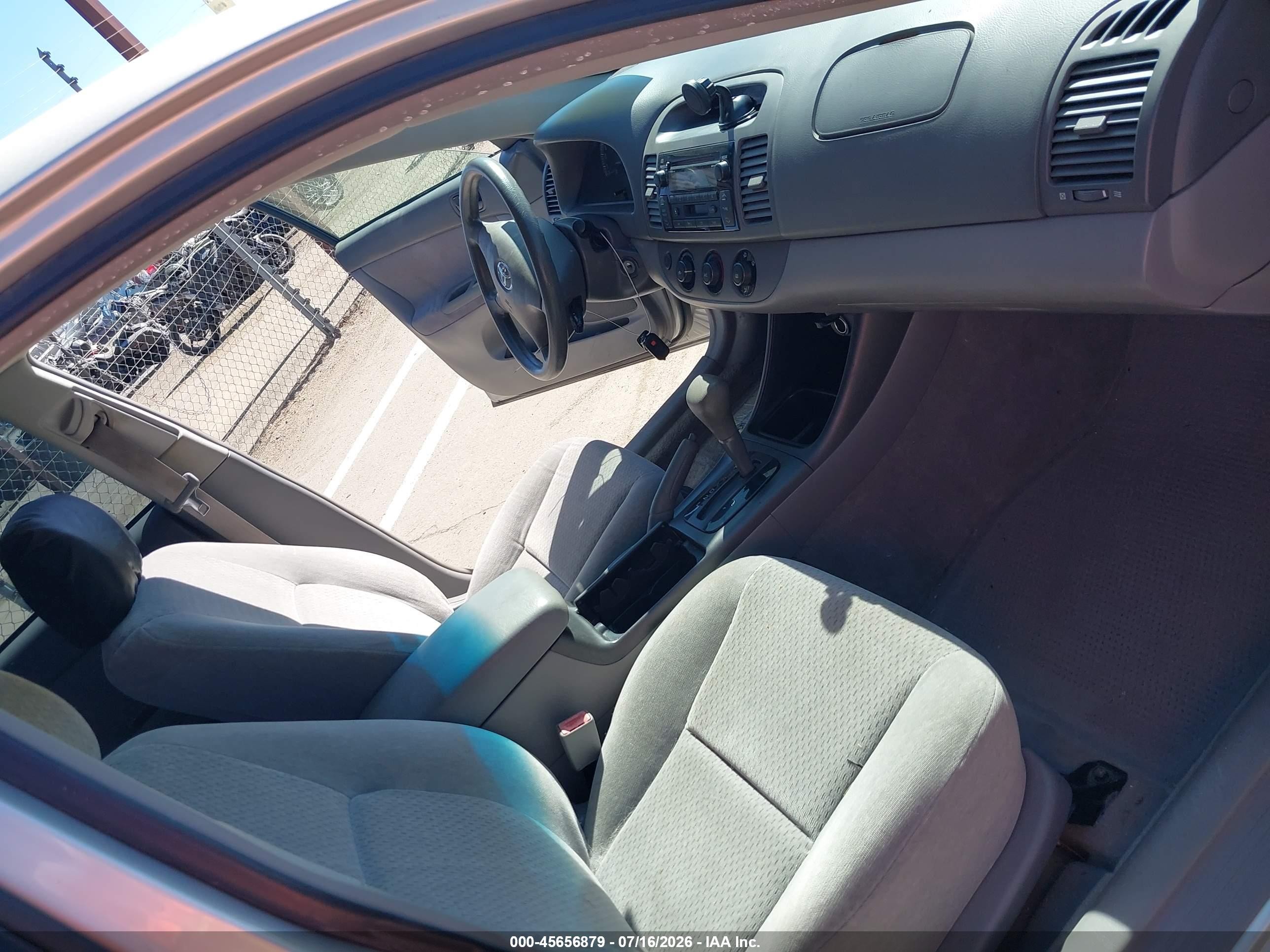 2003 Toyota Camry Le Silver vin: 4T1BE32K43U123772