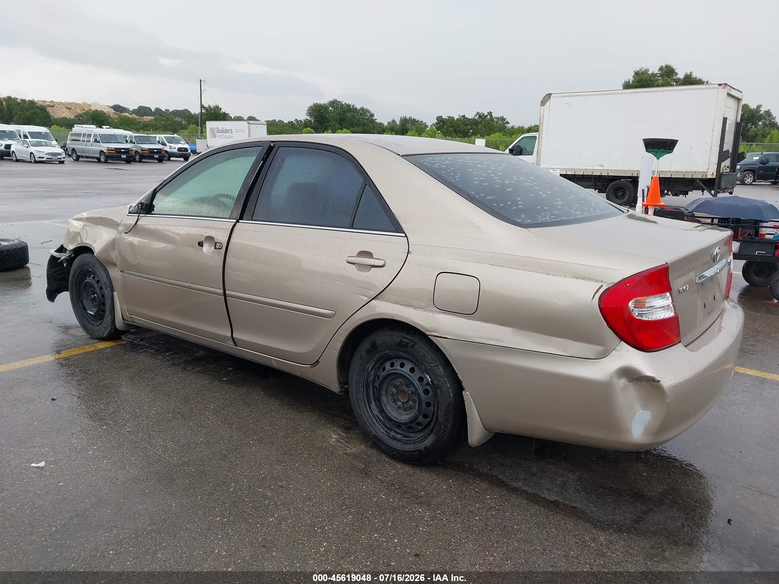 2003 Toyota Camry Le Gold vin: 4T1BE32K43U130642