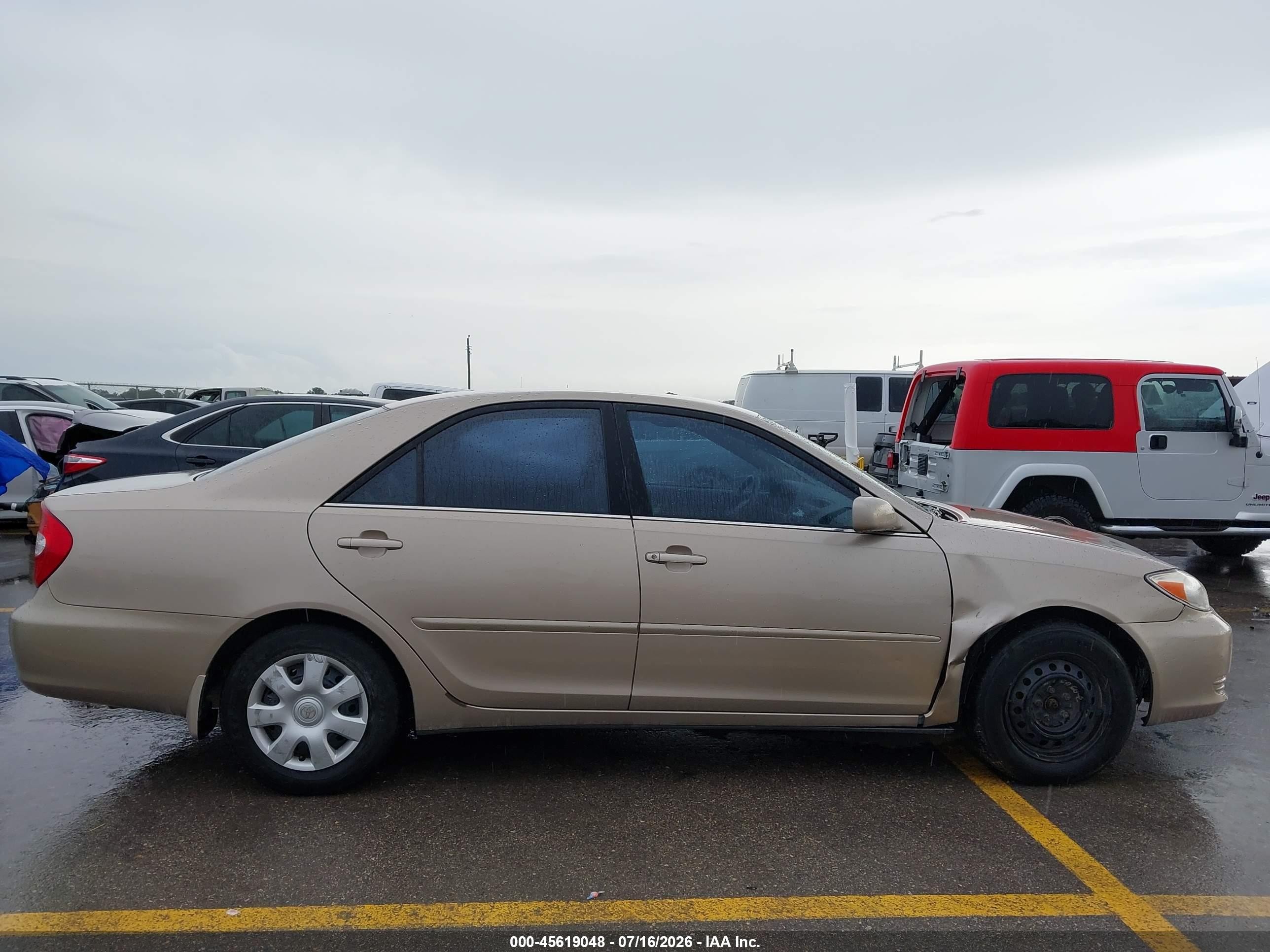 2003 Toyota Camry Le Gold vin: 4T1BE32K43U130642